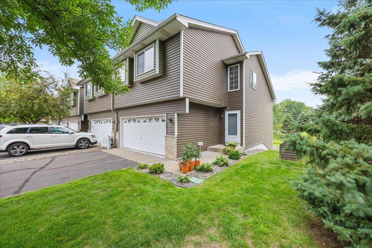 1180 122nd LN NE, Blaine, MN 55434