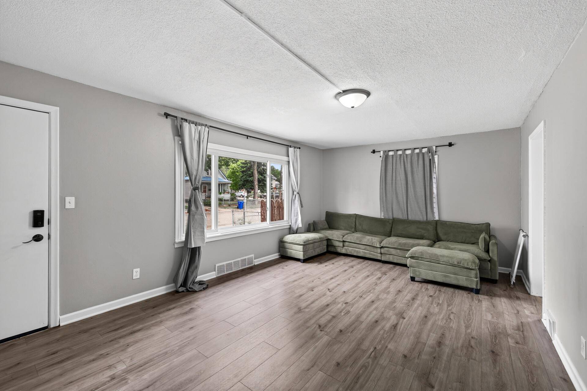 474 Hopkins ST, Saint Paul, MN 55130