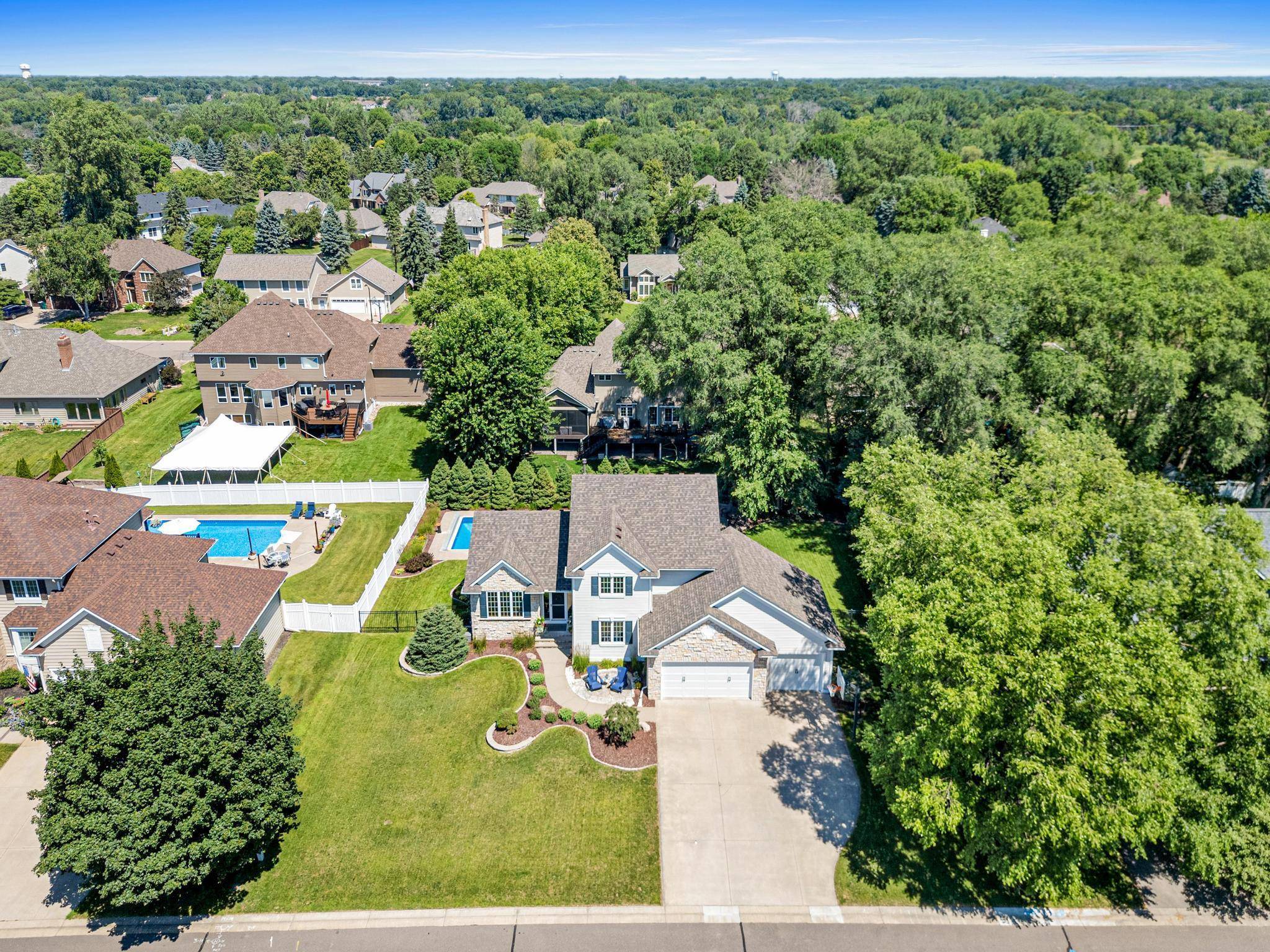 1289 Bucher AVE, Shoreview, MN 55126