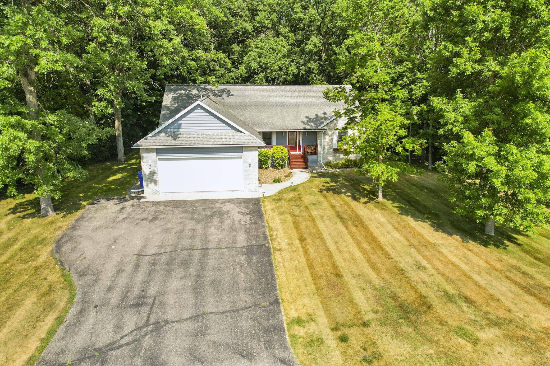 1084 Timber DR, Detroit Lakes, MN 56501