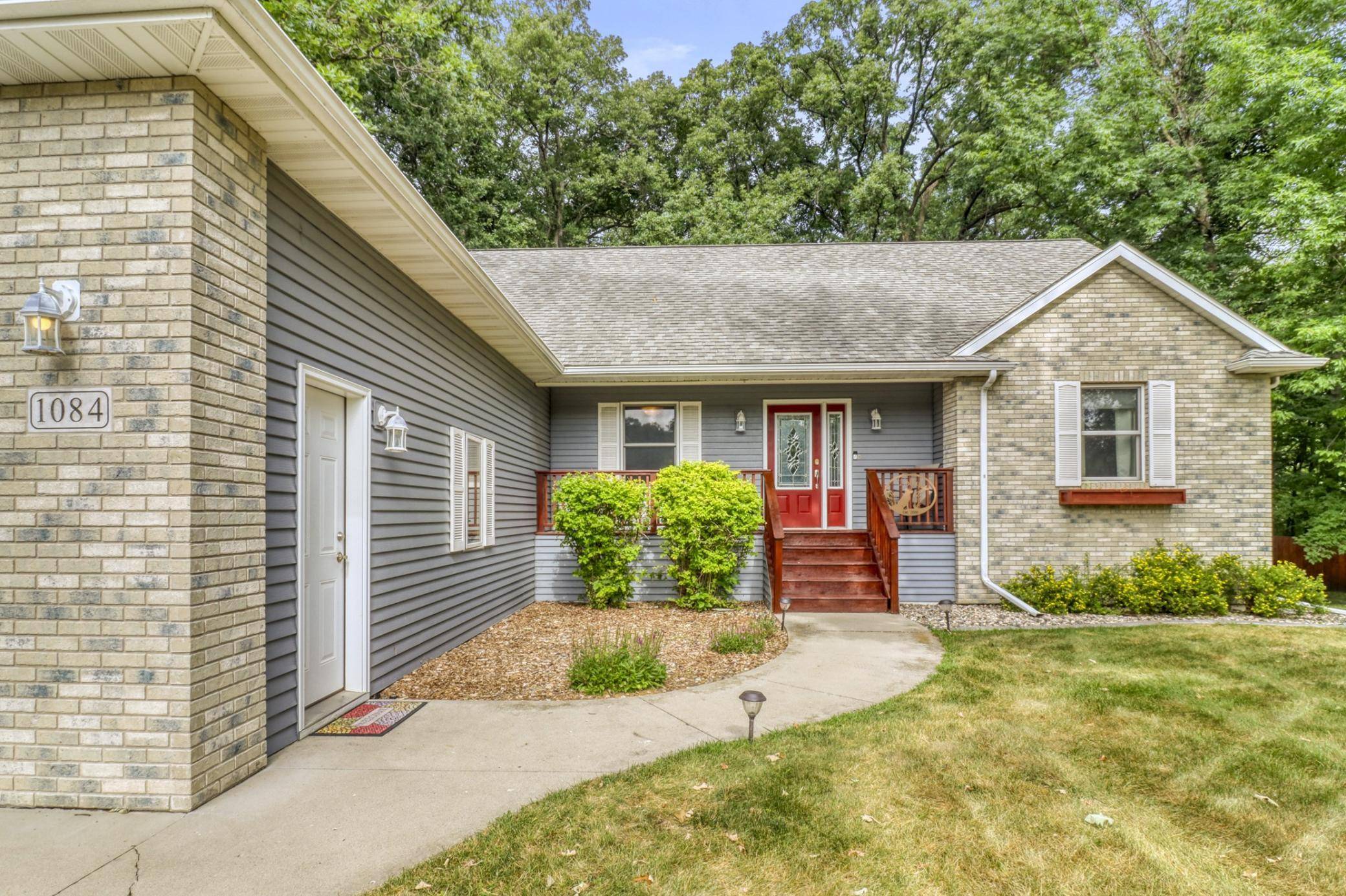 1084 Timber DR, Detroit Lakes, MN 56501