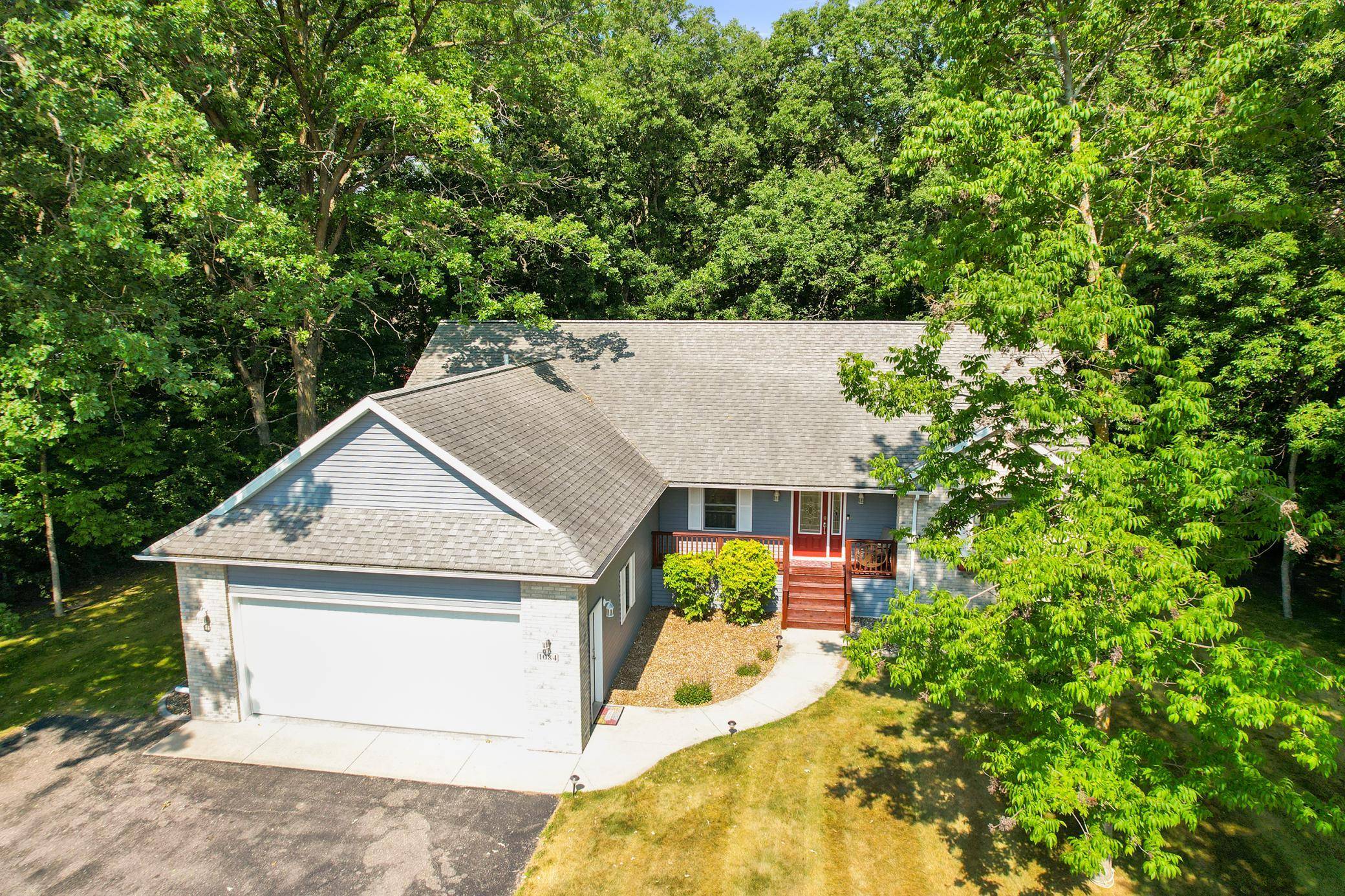 1084 Timber DR, Detroit Lakes, MN 56501