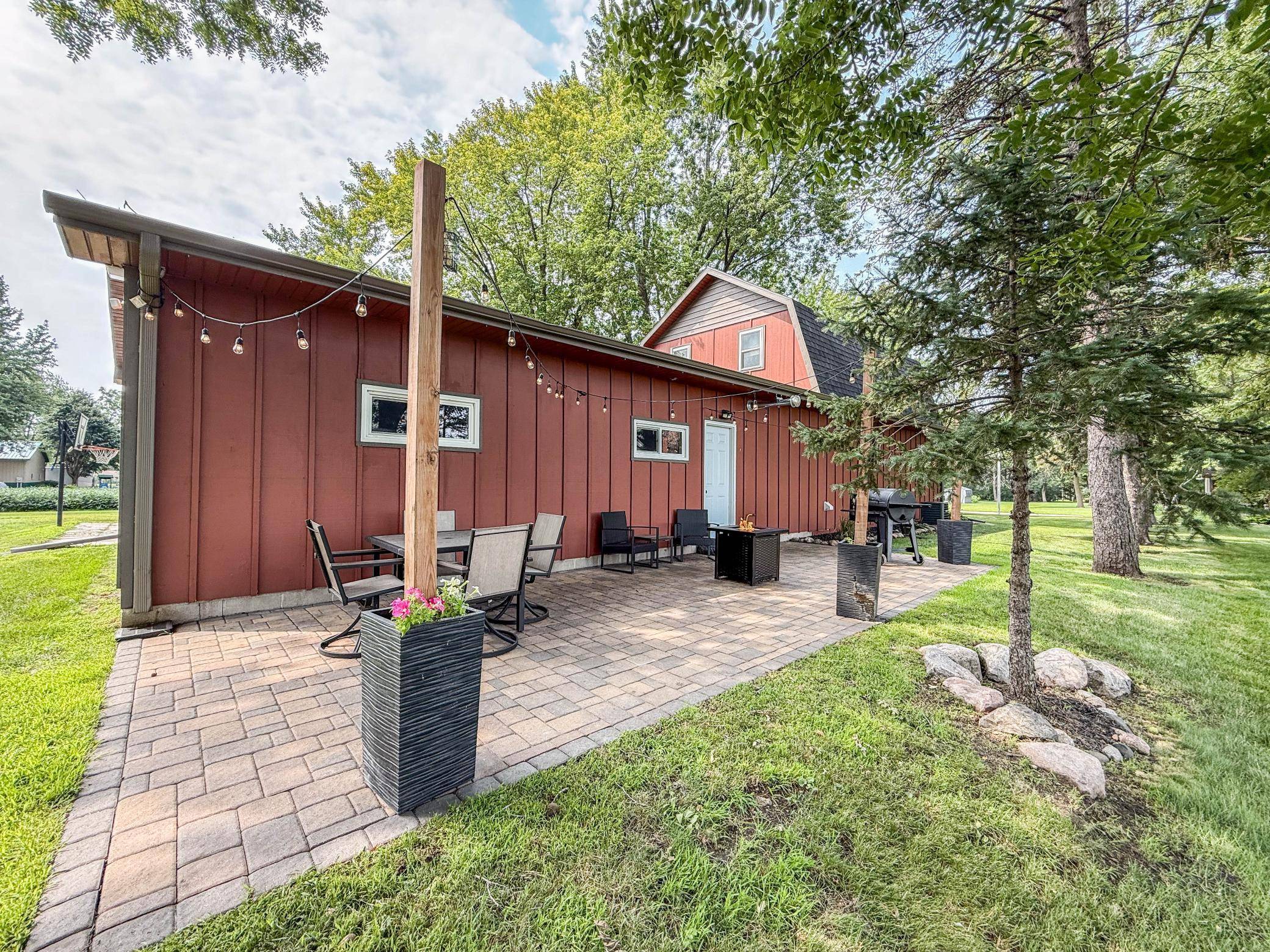 1301 N 9th ST, Olivia, MN 56277