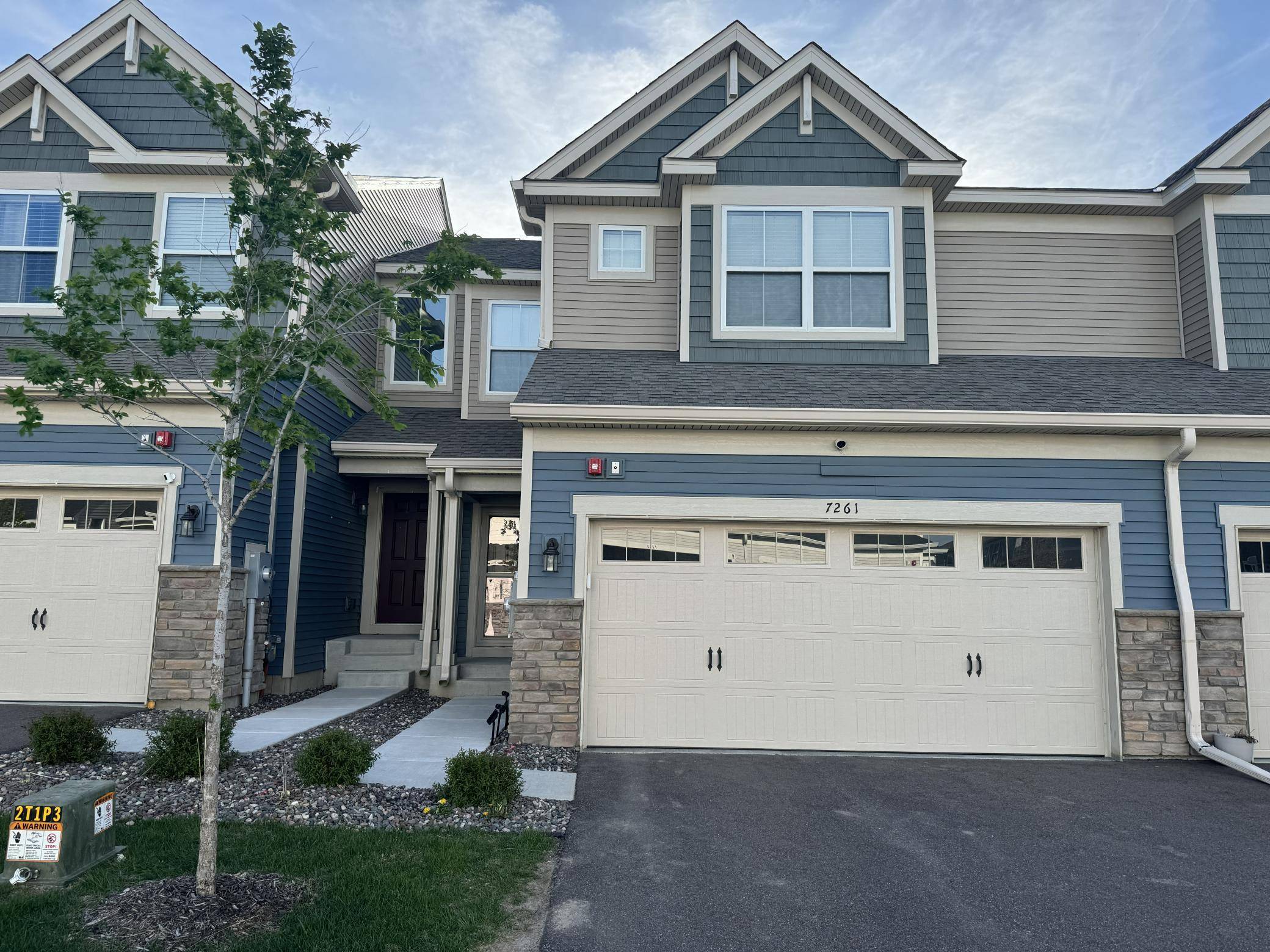 7261 Alvarado LN N, Maple Grove, MN 55311