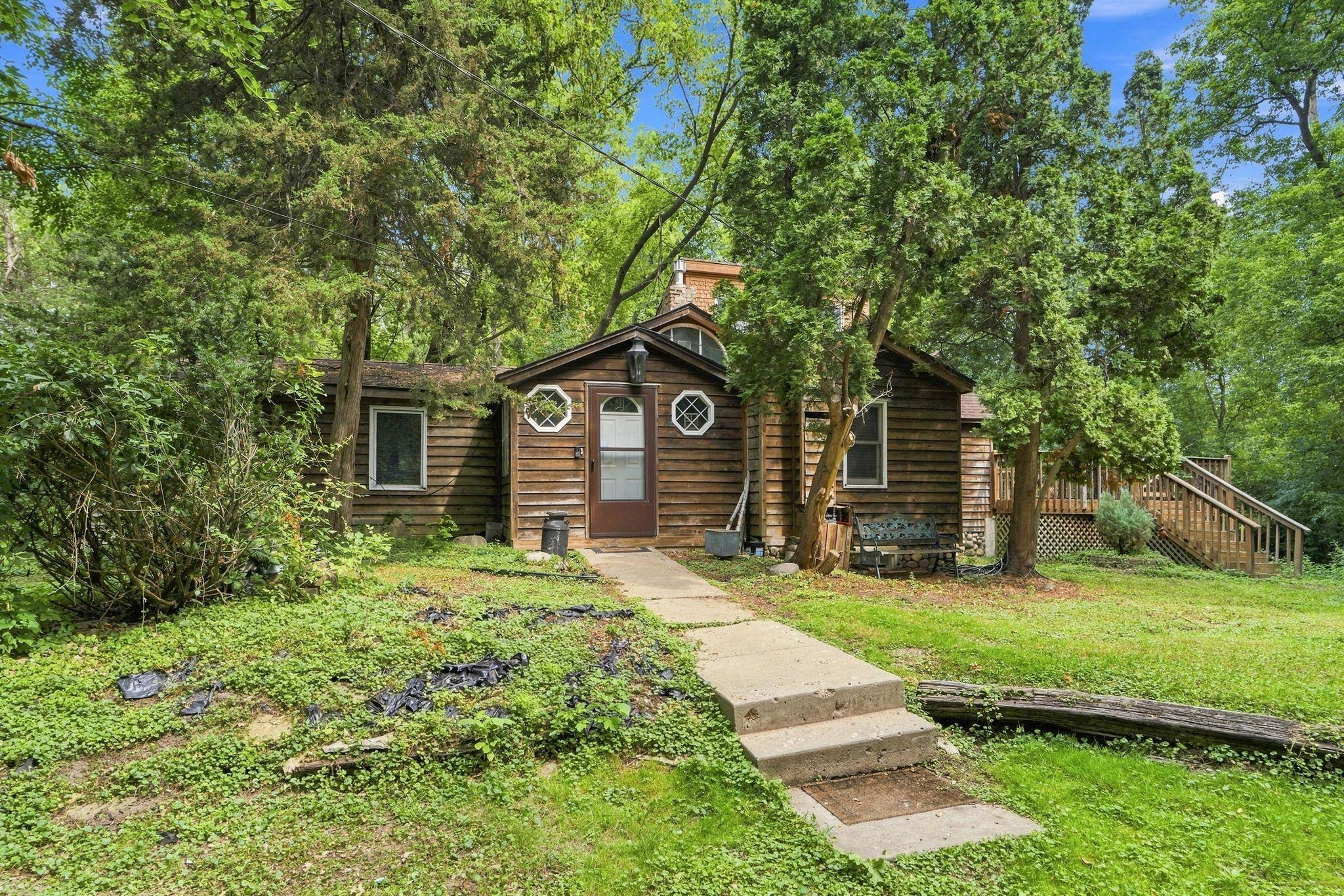 15320 Highwood DR, Minnetonka, MN 55345