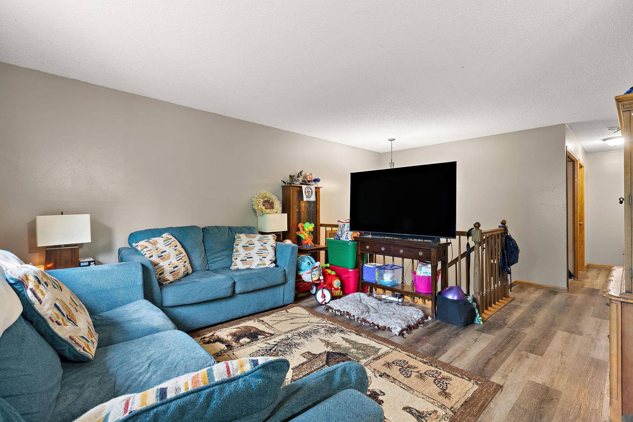 5200 44th AVE N, Robbinsdale, MN 55422