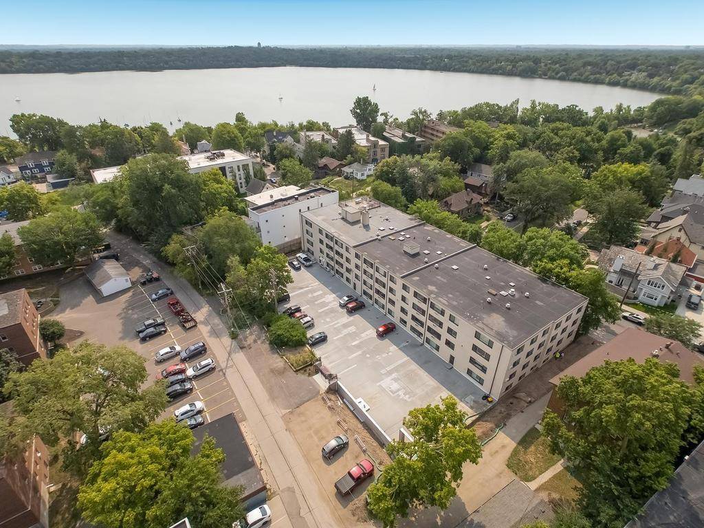 2700 W 44th ST #212, Minneapolis, MN 55410
