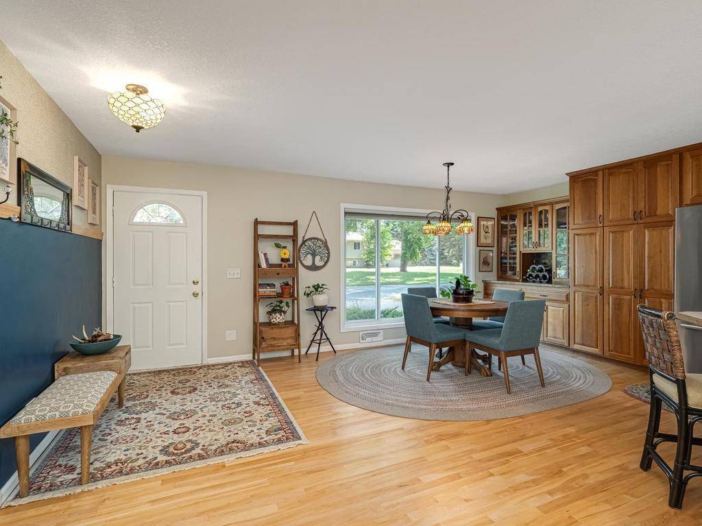 10494 106th PL N, Maple Grove, MN 55369