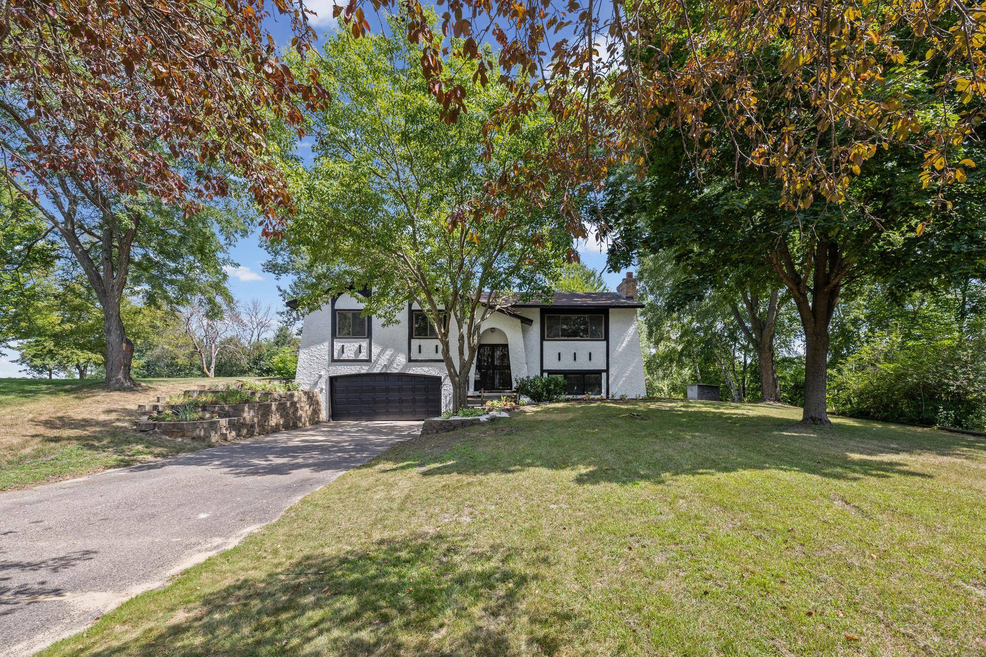 1835 214th AVE NE, East Bethel, MN 55011