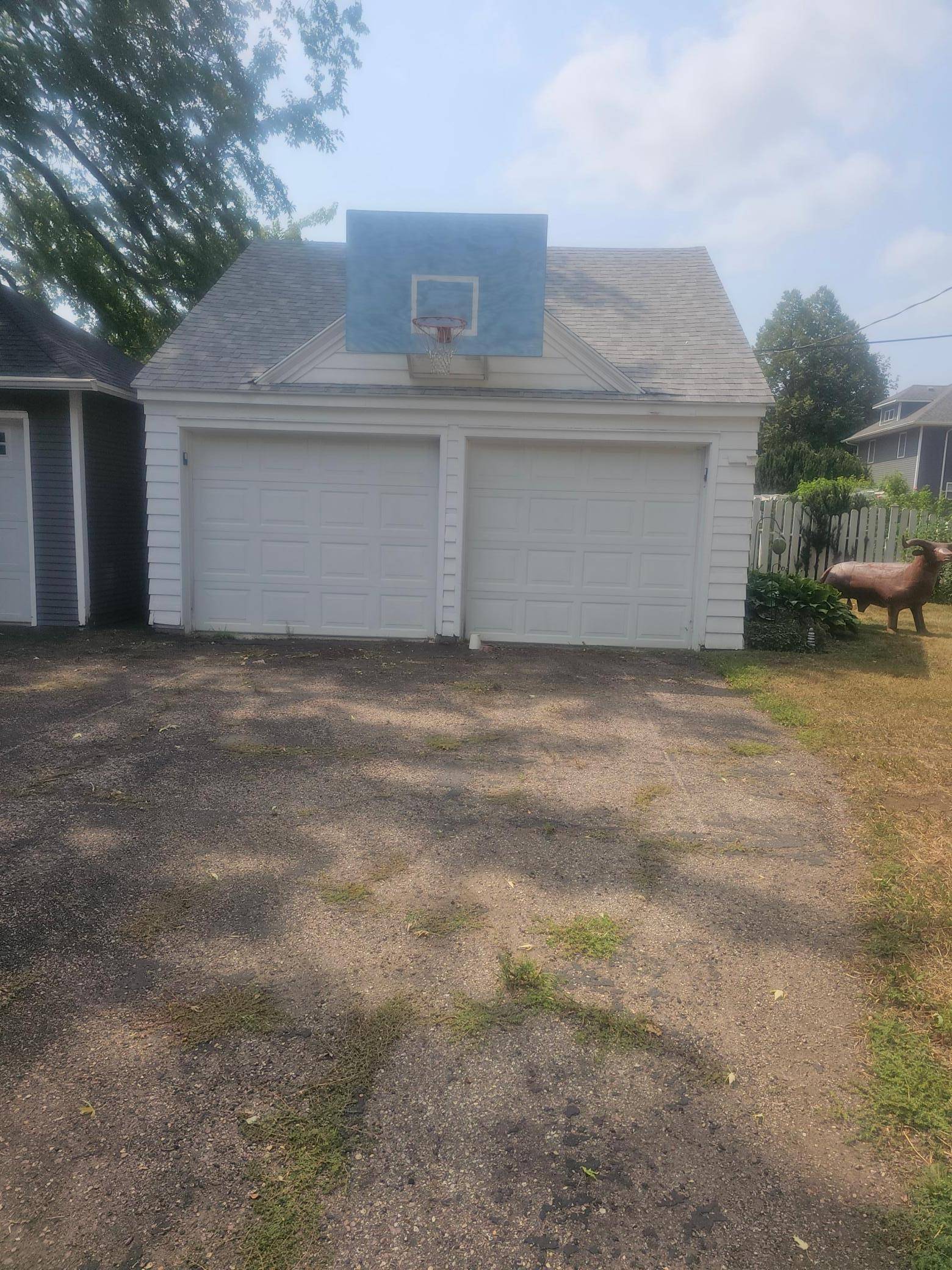 715 N Mckenzie ST, Luverne, MN 56156