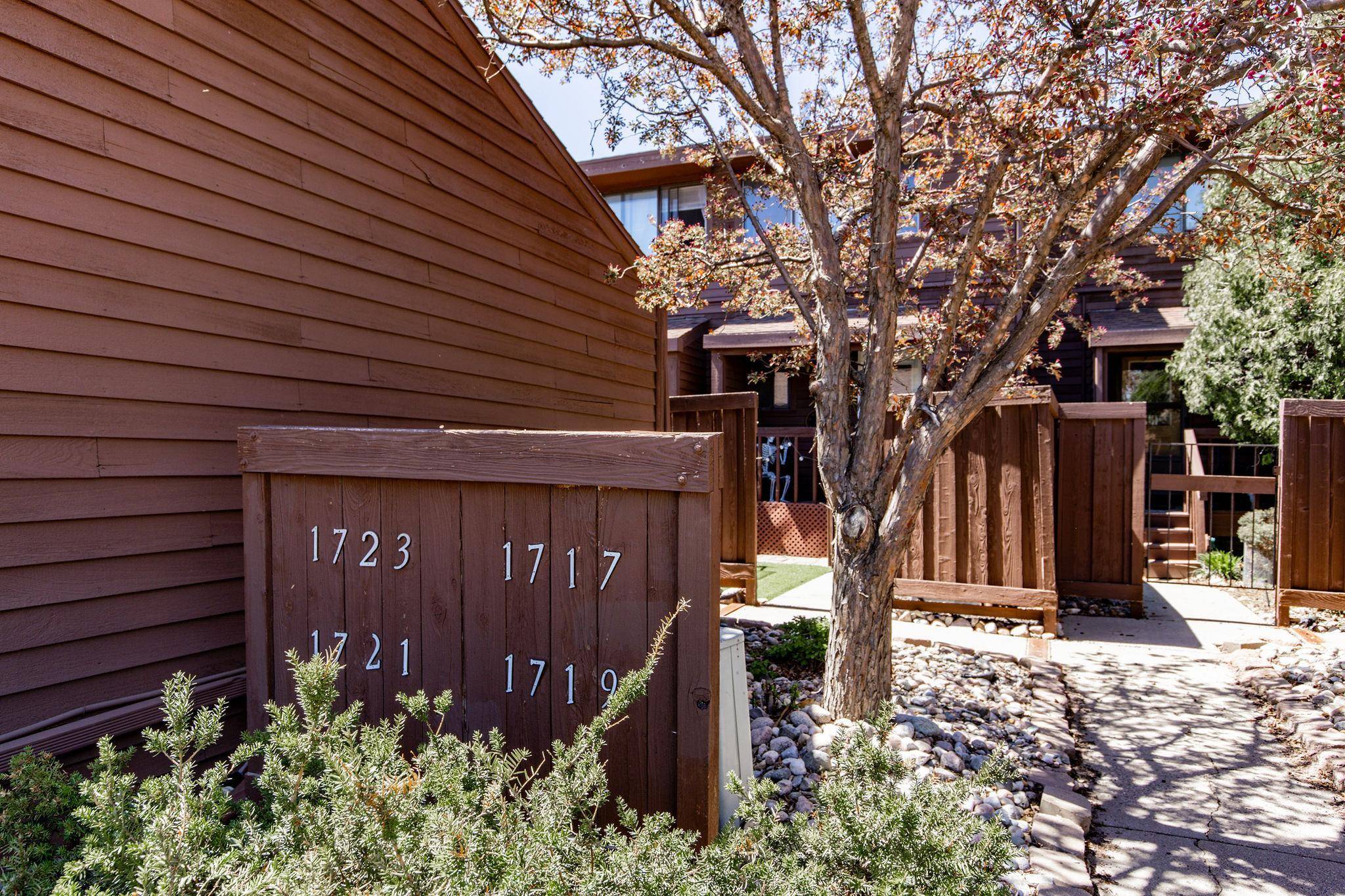 1721 42nd ST S, Fargo, ND 58103