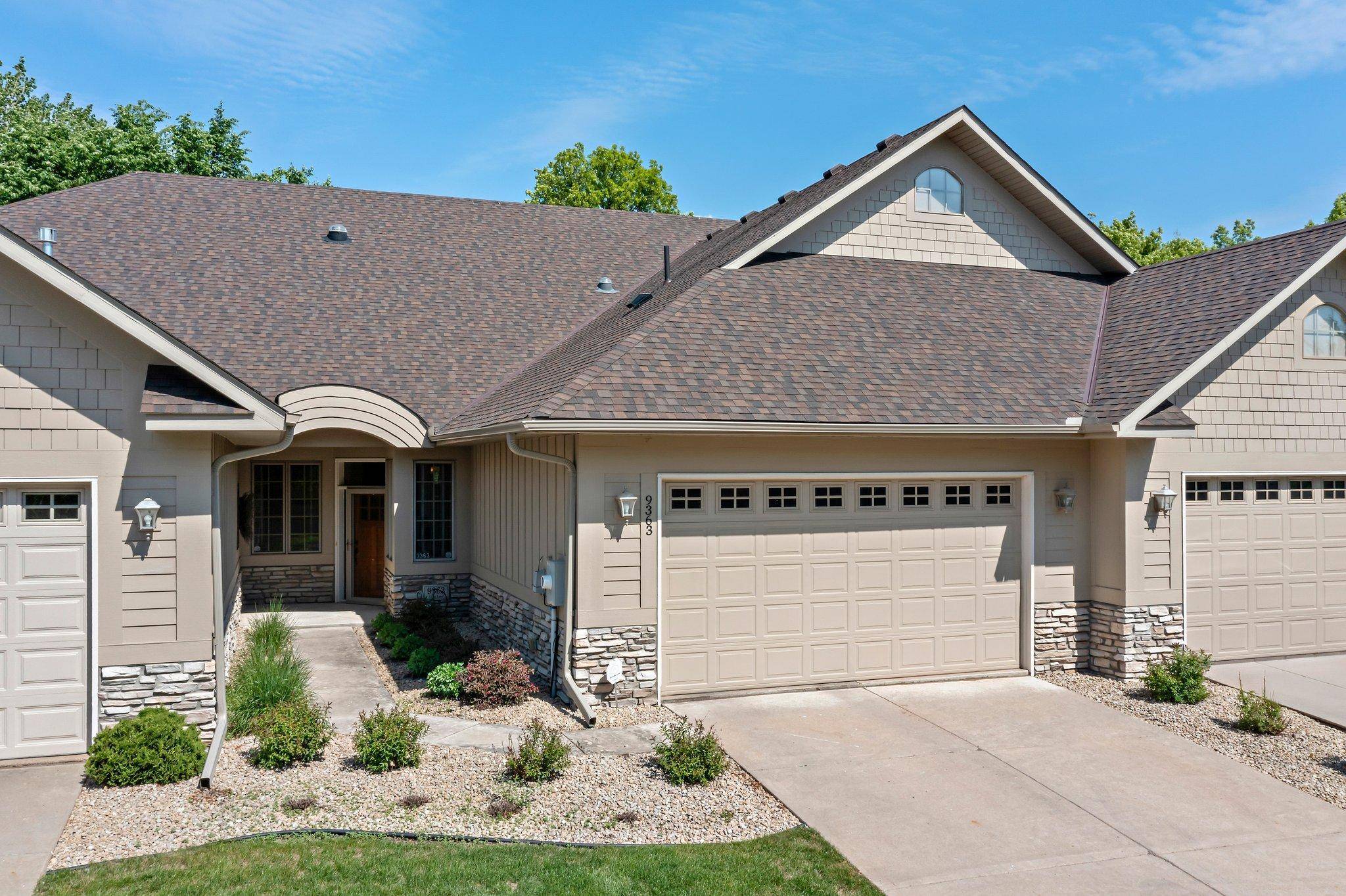 9363 Libby LN, Eden Prairie, MN 55347