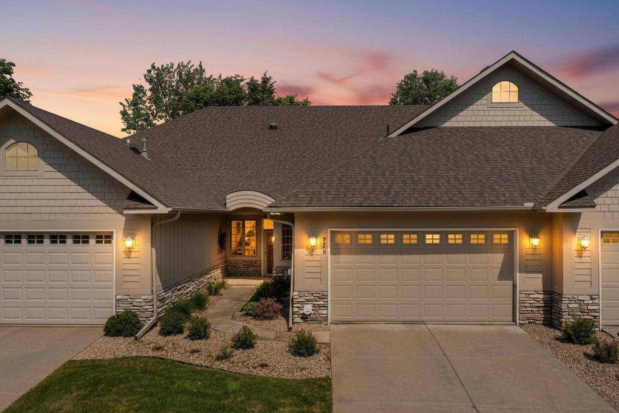 9363 Libby LN, Eden Prairie, MN 55347