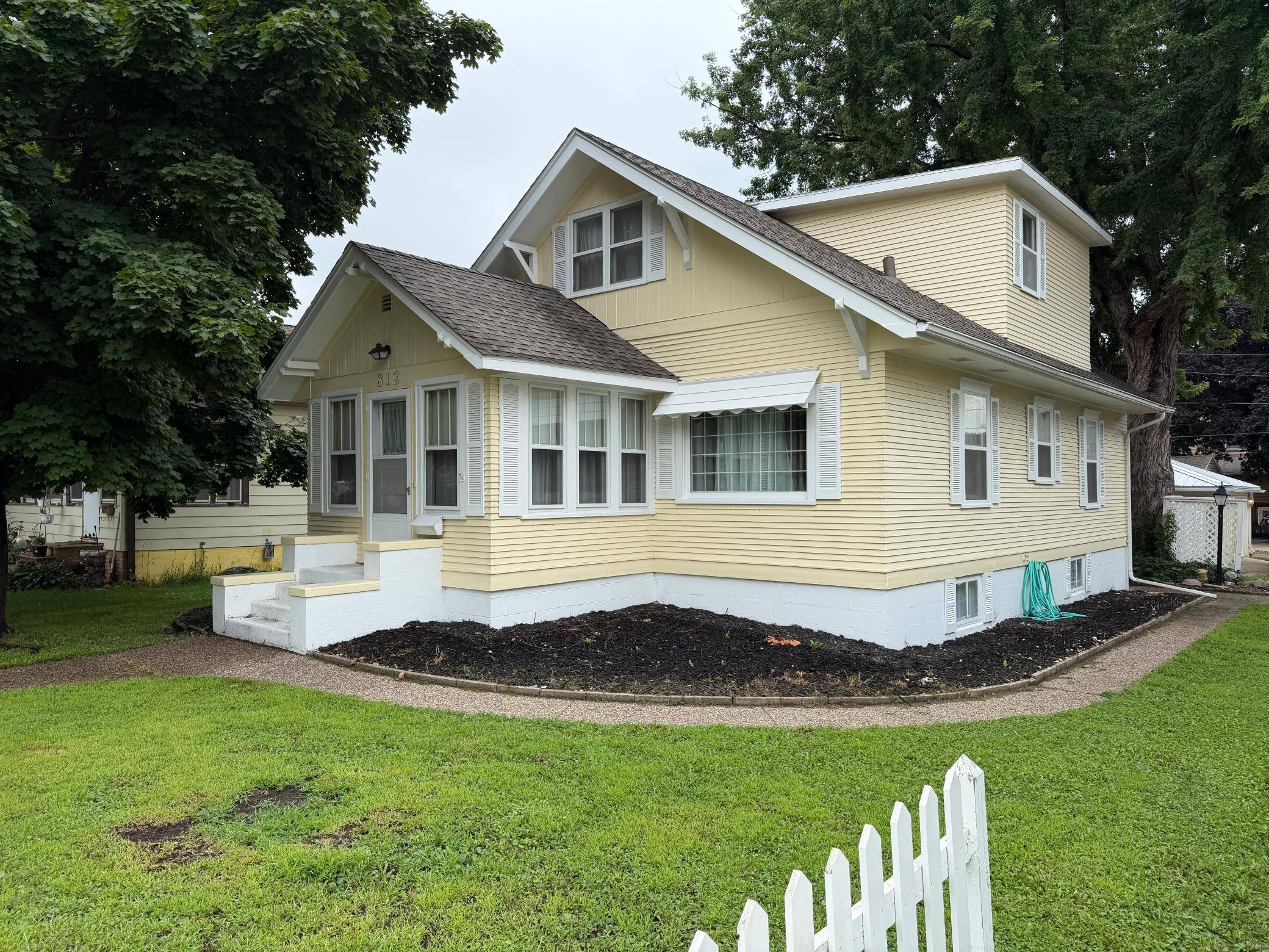 812 Bridge AVE, Albert Lea, MN 56007