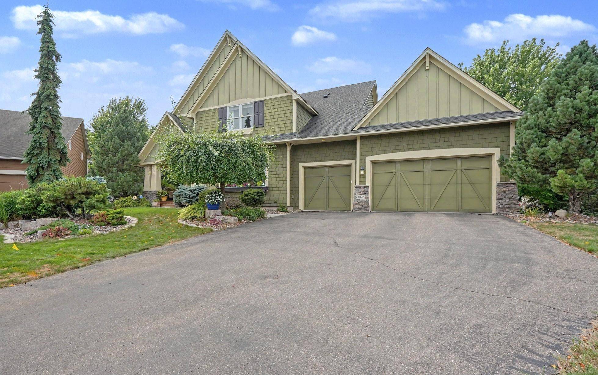 11665 Azure CT, Inver Grove Heights, MN 55077