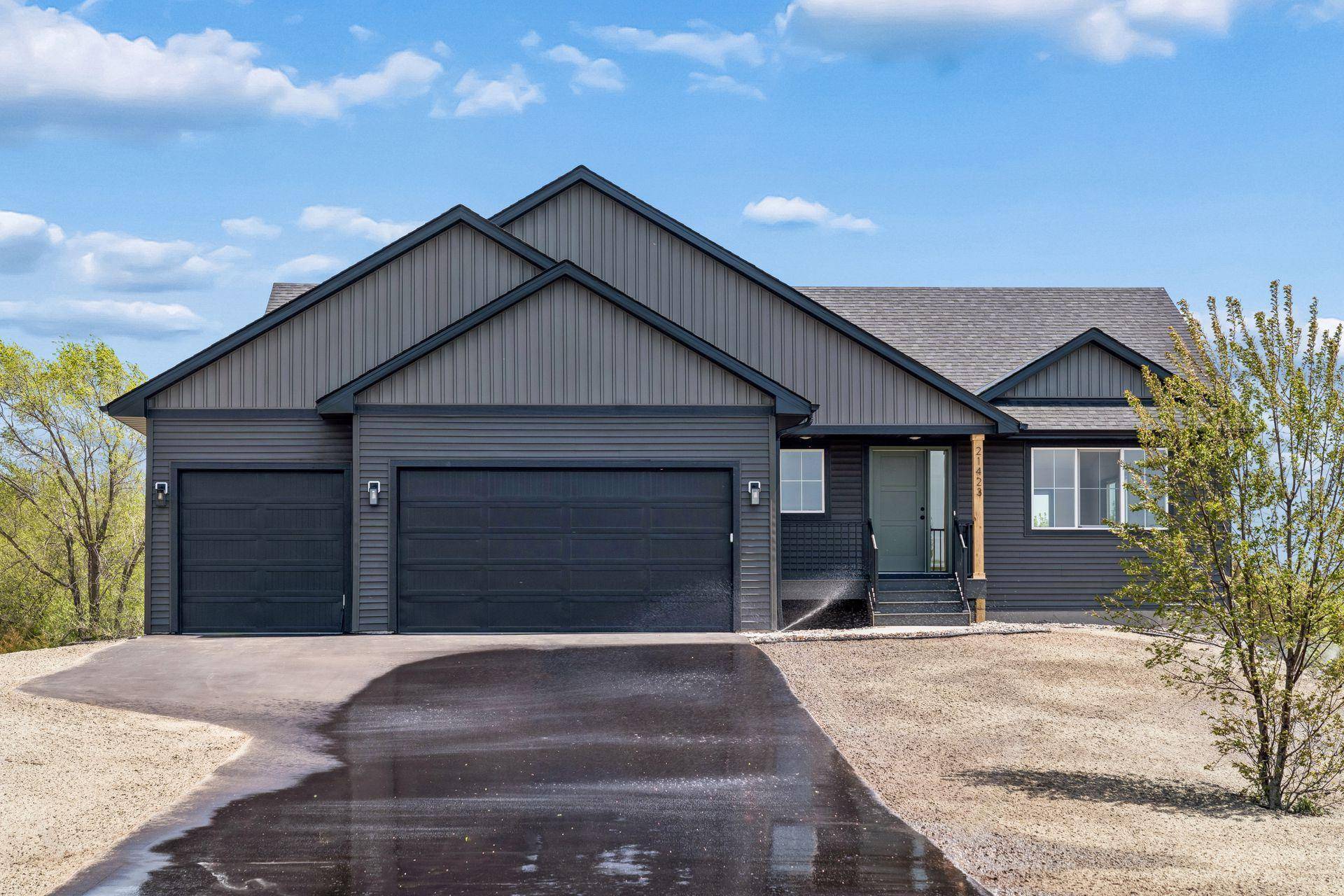 22890 Zion Pkwy NW, Oak Grove, MN 55448