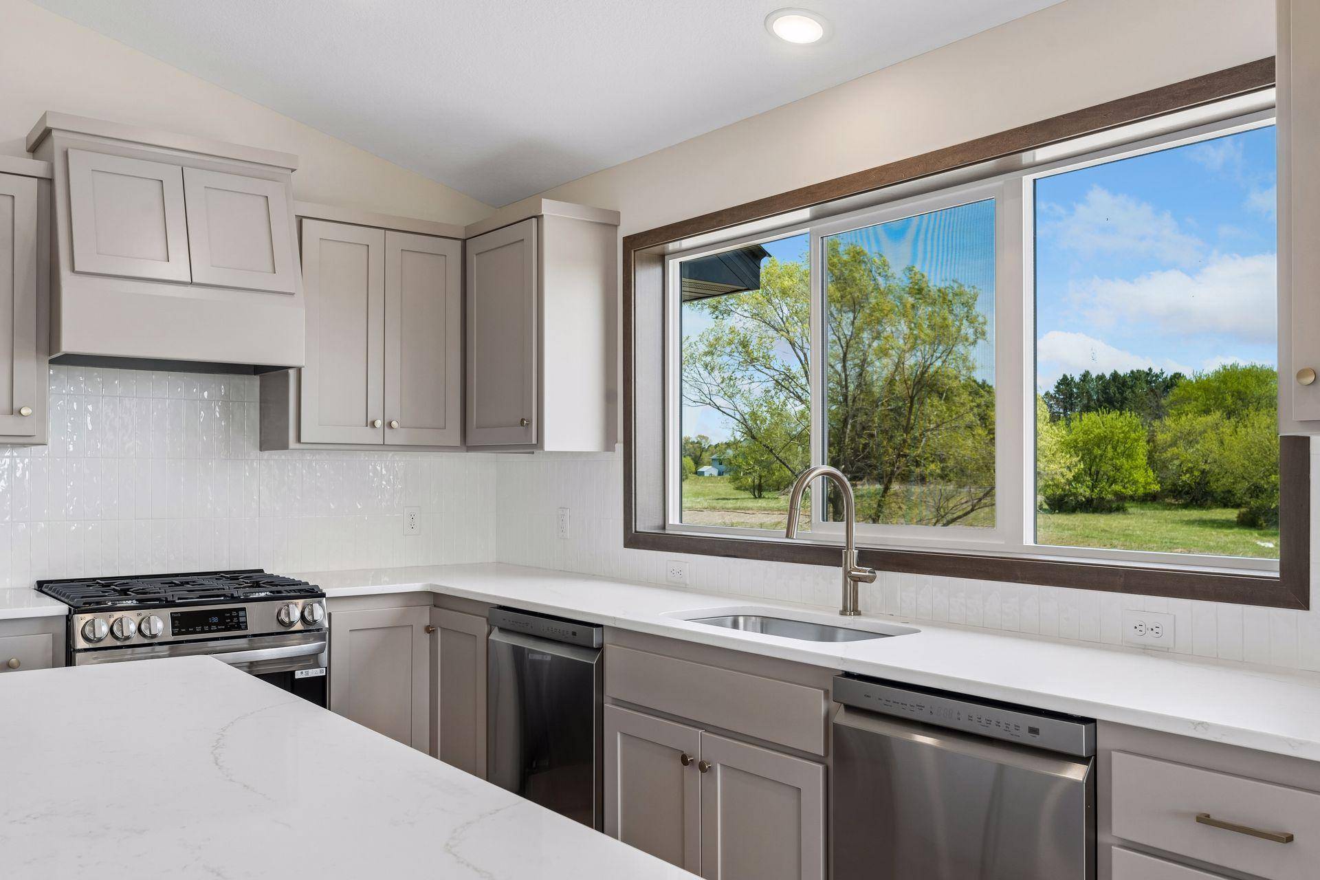 22890 Zion Pkwy NW, Oak Grove, MN 55448