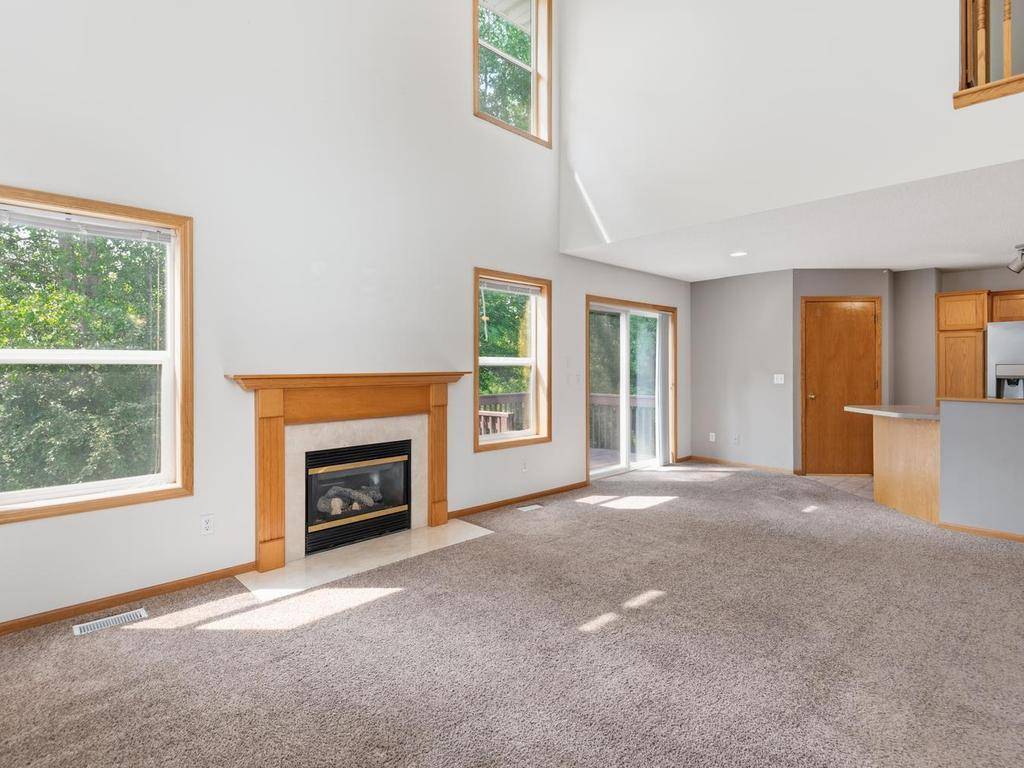 9004 Marsh Run ST, Rockford, MN 55373