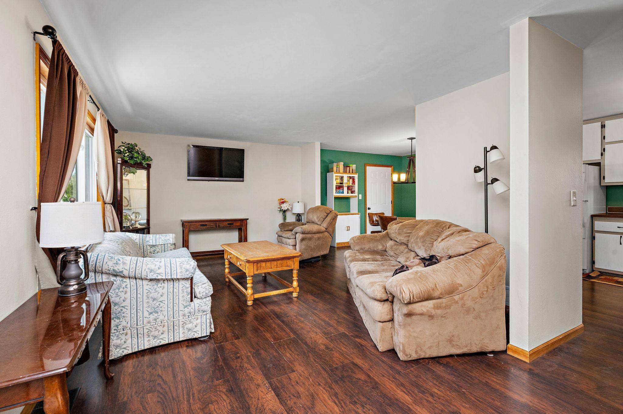 100 Marvin Elwood RD, Monticello, MN 55362