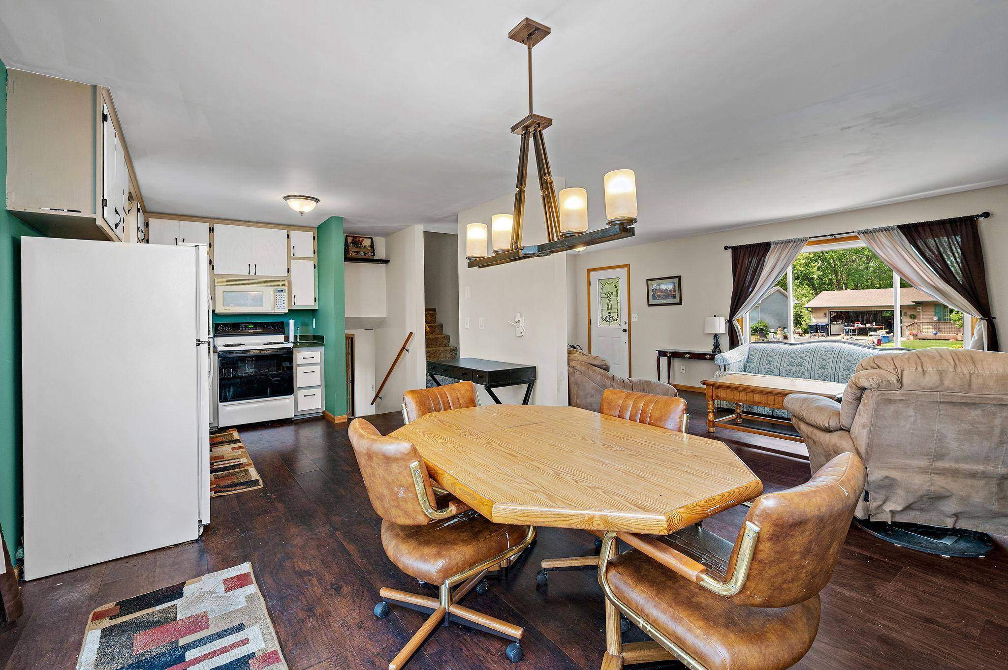 100 Marvin Elwood RD, Monticello, MN 55362