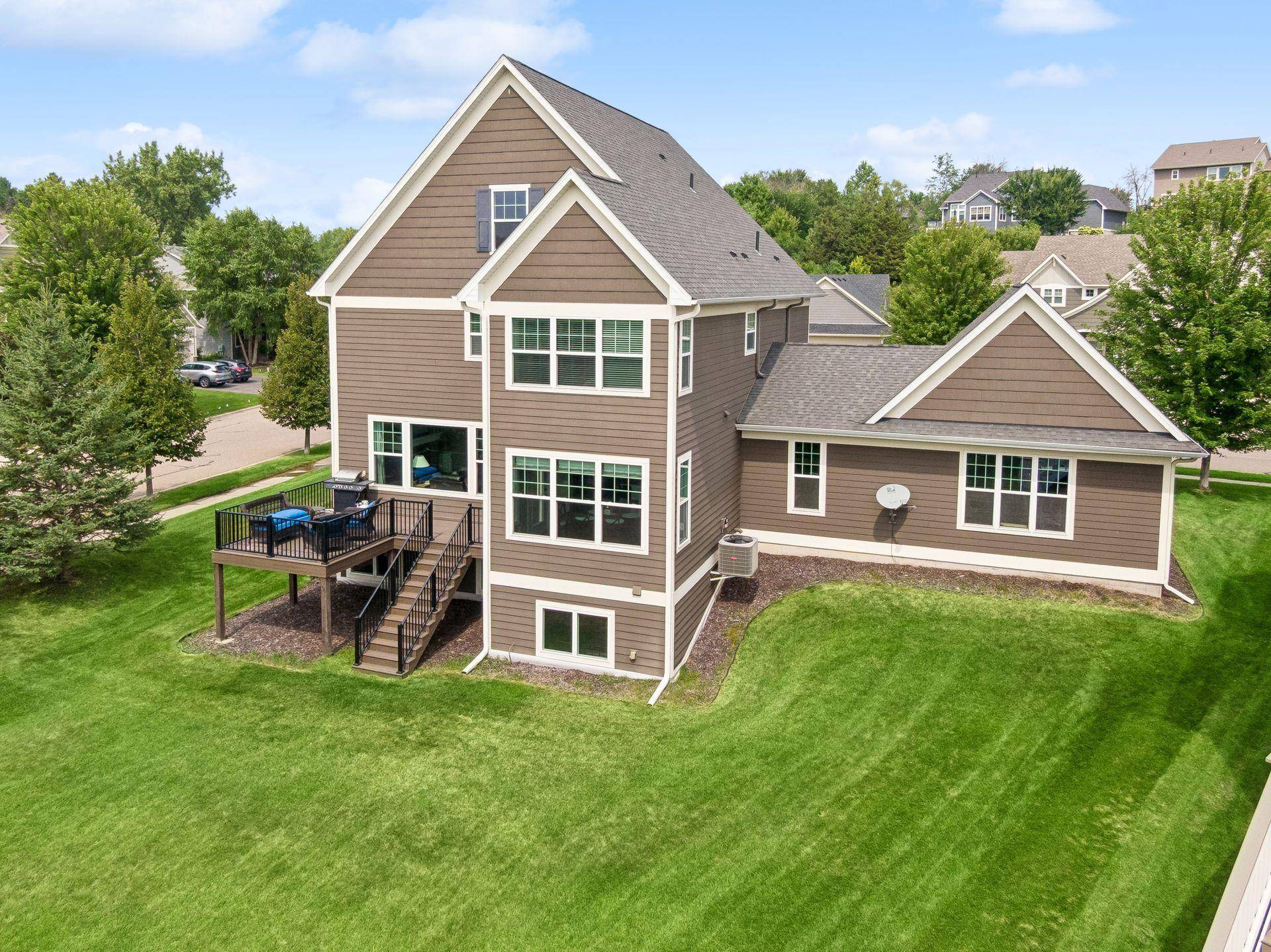 5465 Orchid LN N, Plymouth, MN 55446