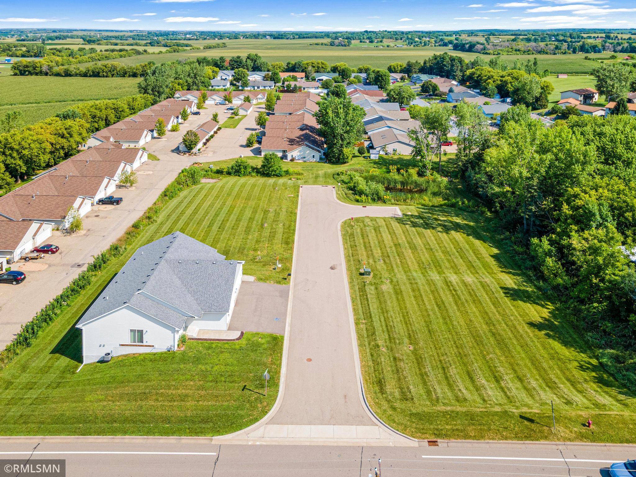 679-685 Heritage LN, Hammond, WI 54015