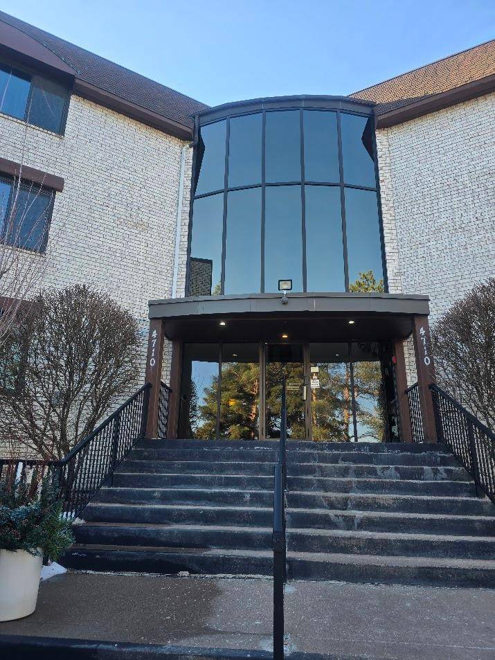 4710 58th AVE N #106, Crystal, MN 55429