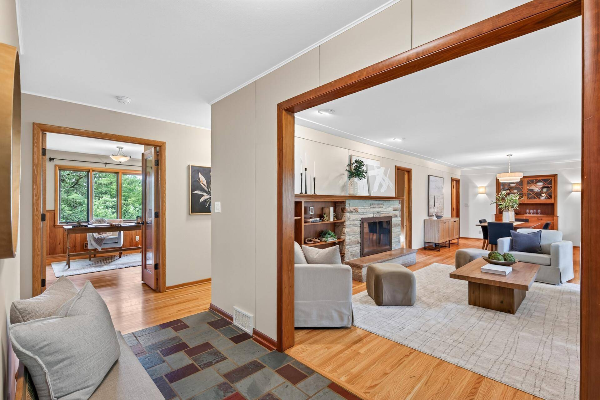 15753 Cedar Ridge RD, Eden Prairie, MN 55347