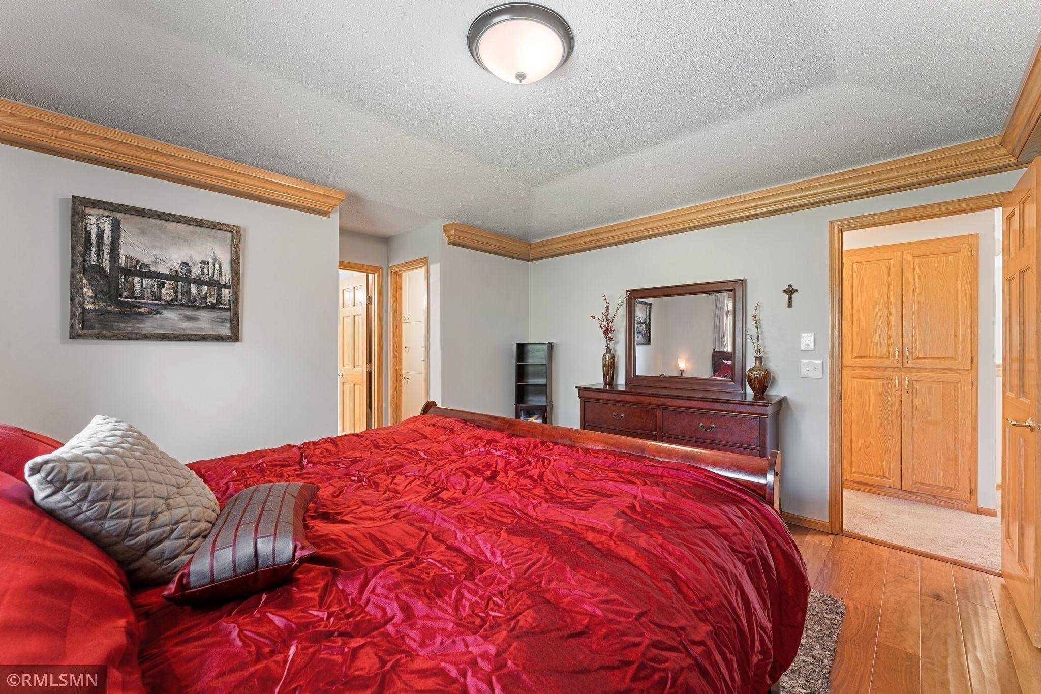 120 Indian Hills LN, Circle Pines, MN 55014