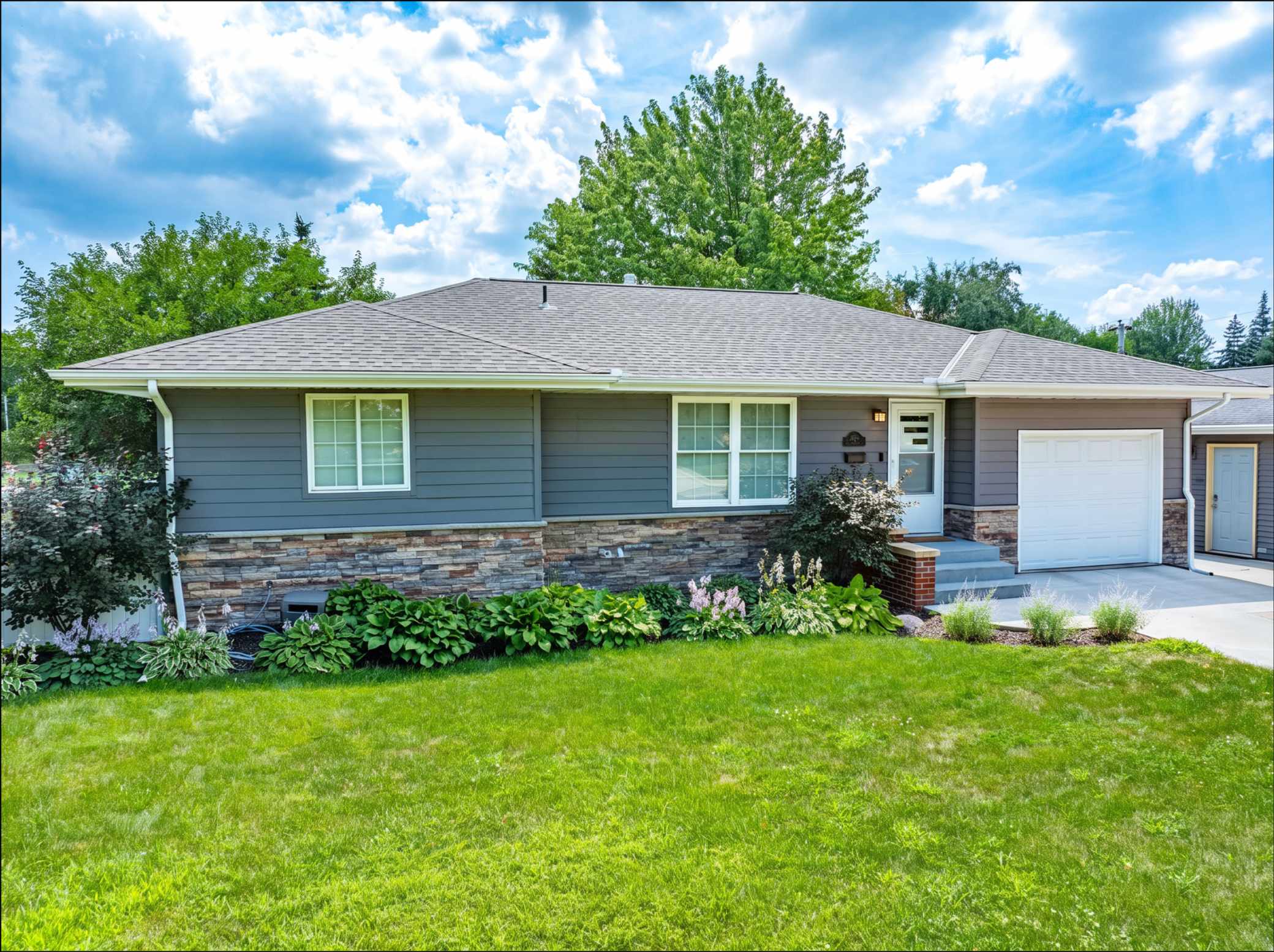 3008 29th AVE NE, Saint Anthony, MN 55418