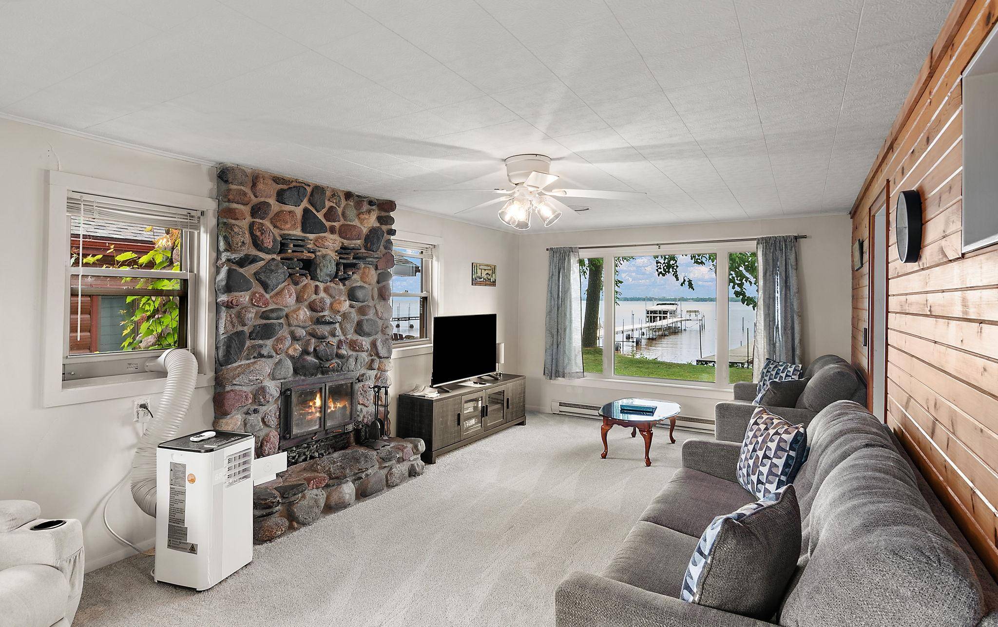 4228 Point WALK, Isle, MN 56342