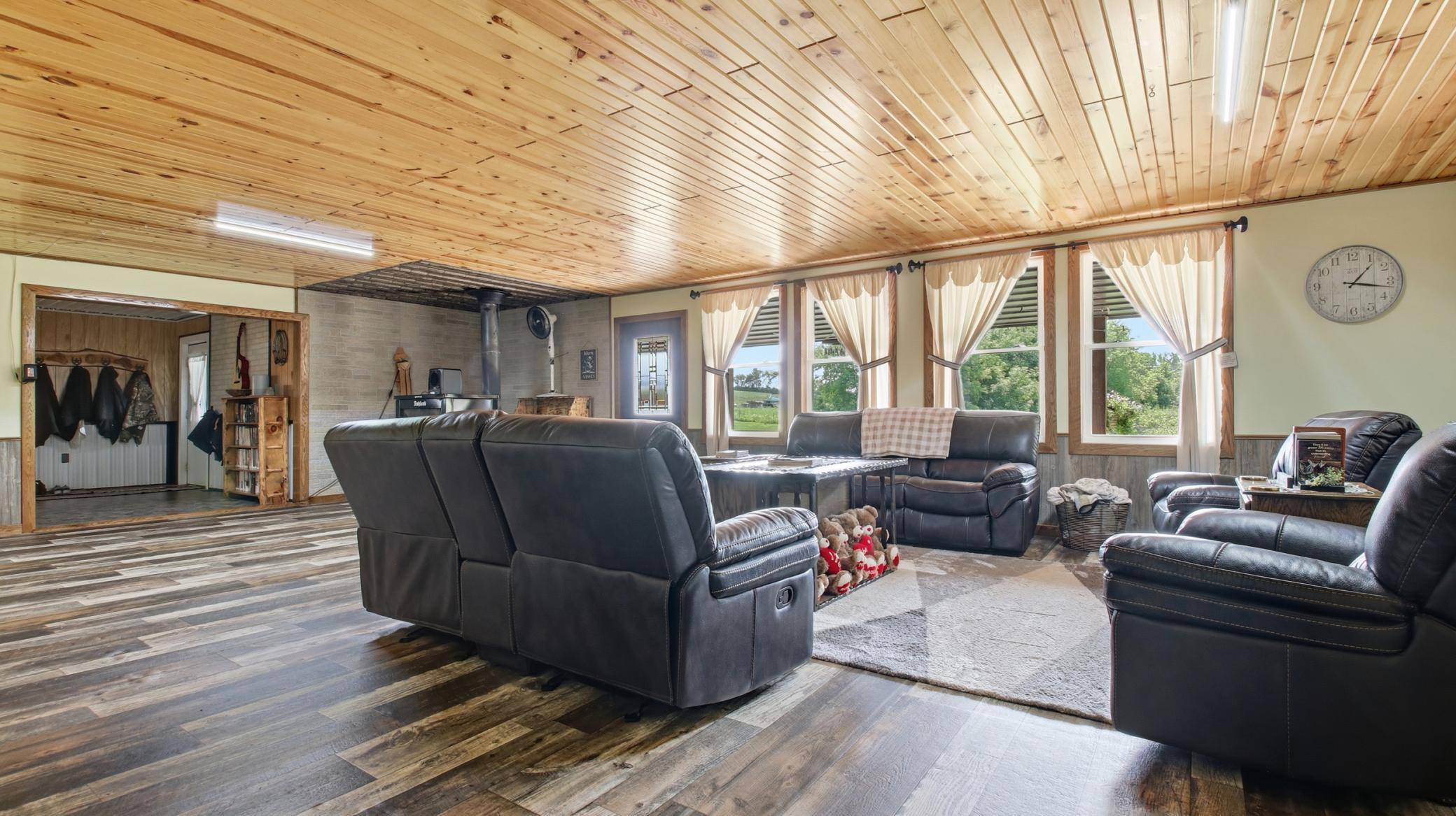 67 1 1/2 ST, Clear Lake, WI 54005