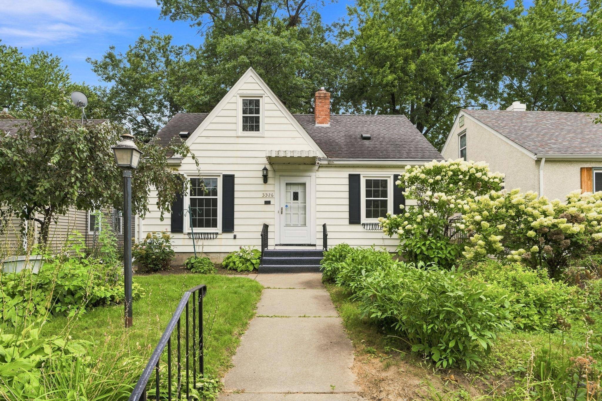 3326 Lincoln ST NE, Minneapolis, MN 55418