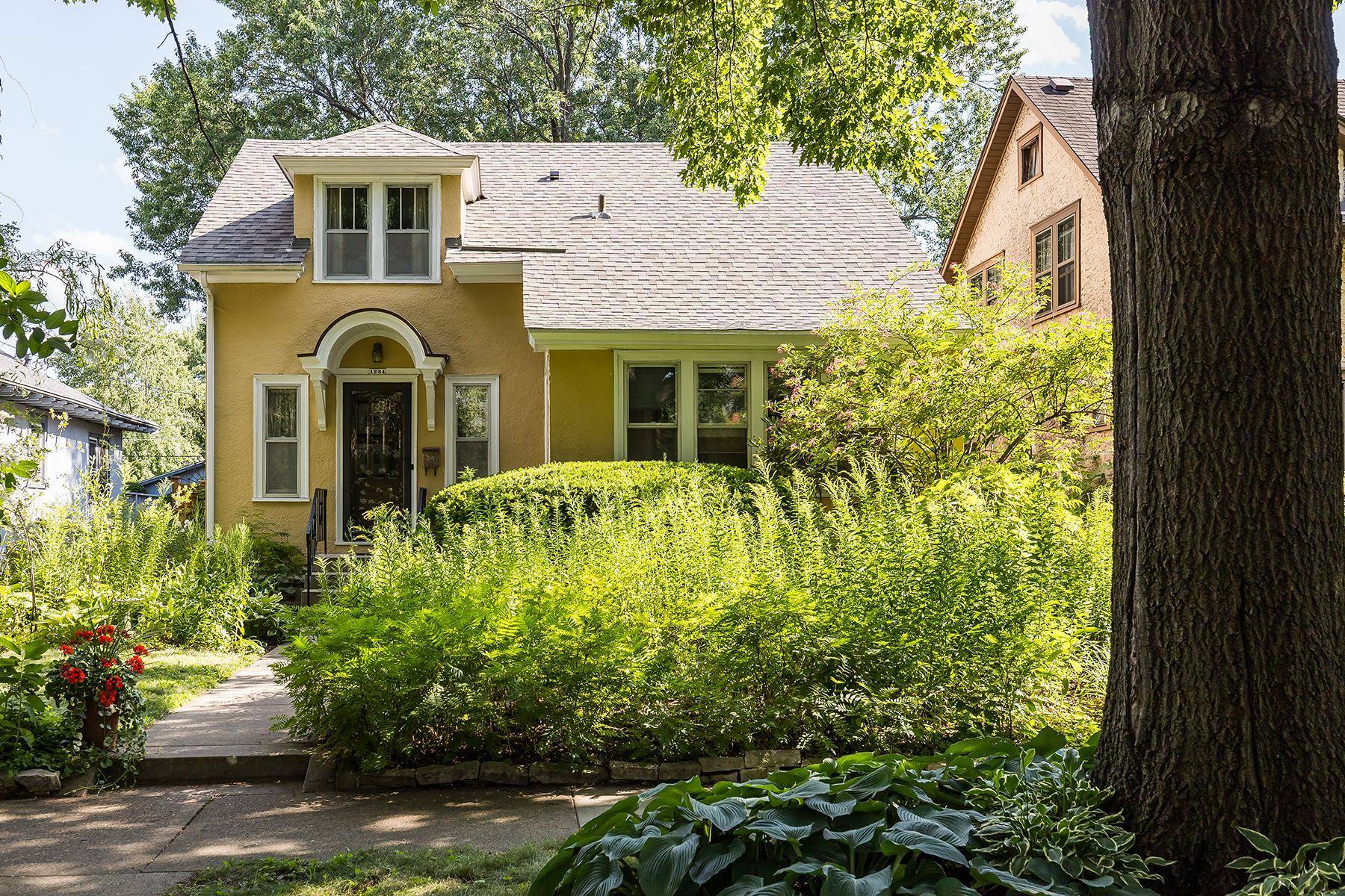 1234 Portland AVE, Saint Paul, MN 55104