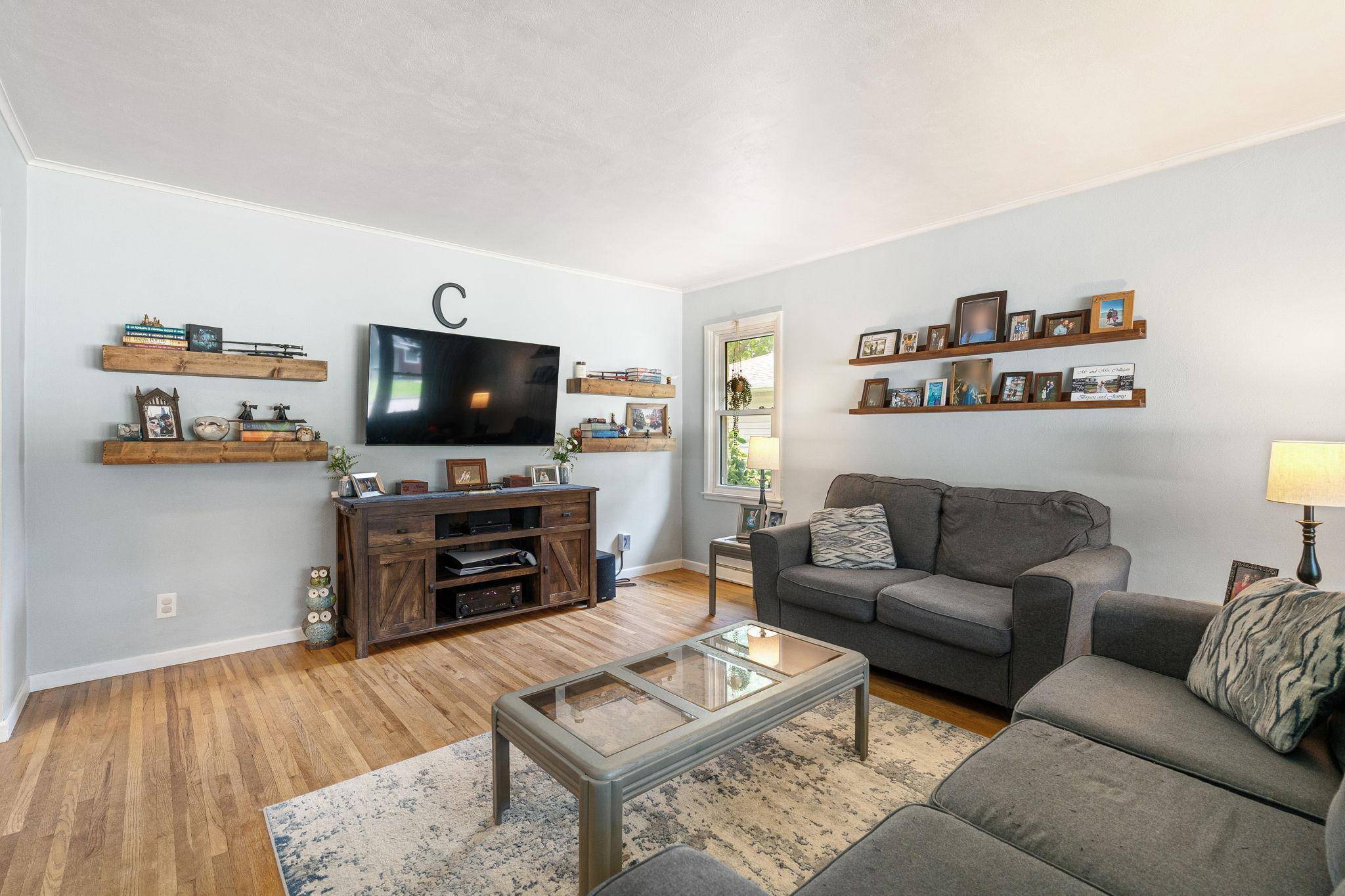 704 E School ST, Owatonna, MN 55060