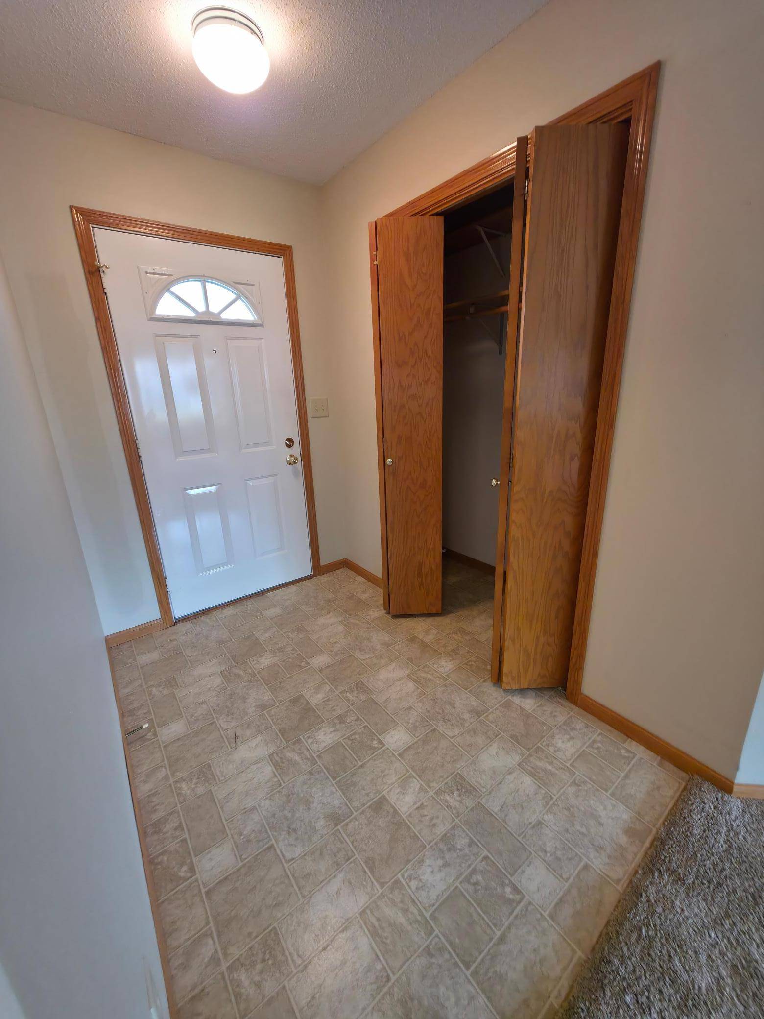 417 2nd ST NW, Dilworth, MN 56529
