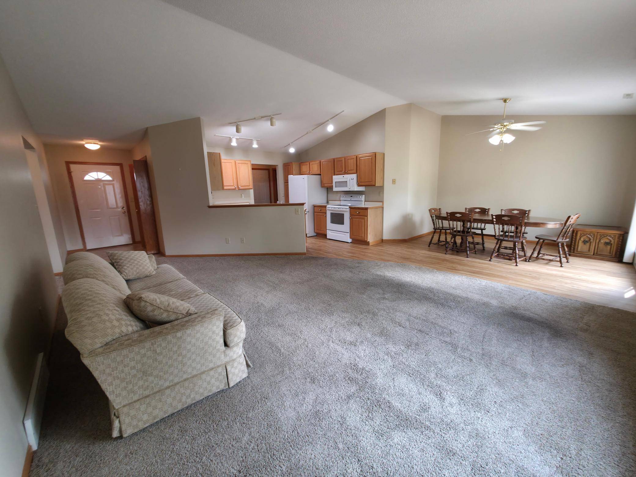 417 2nd ST NW, Dilworth, MN 56529