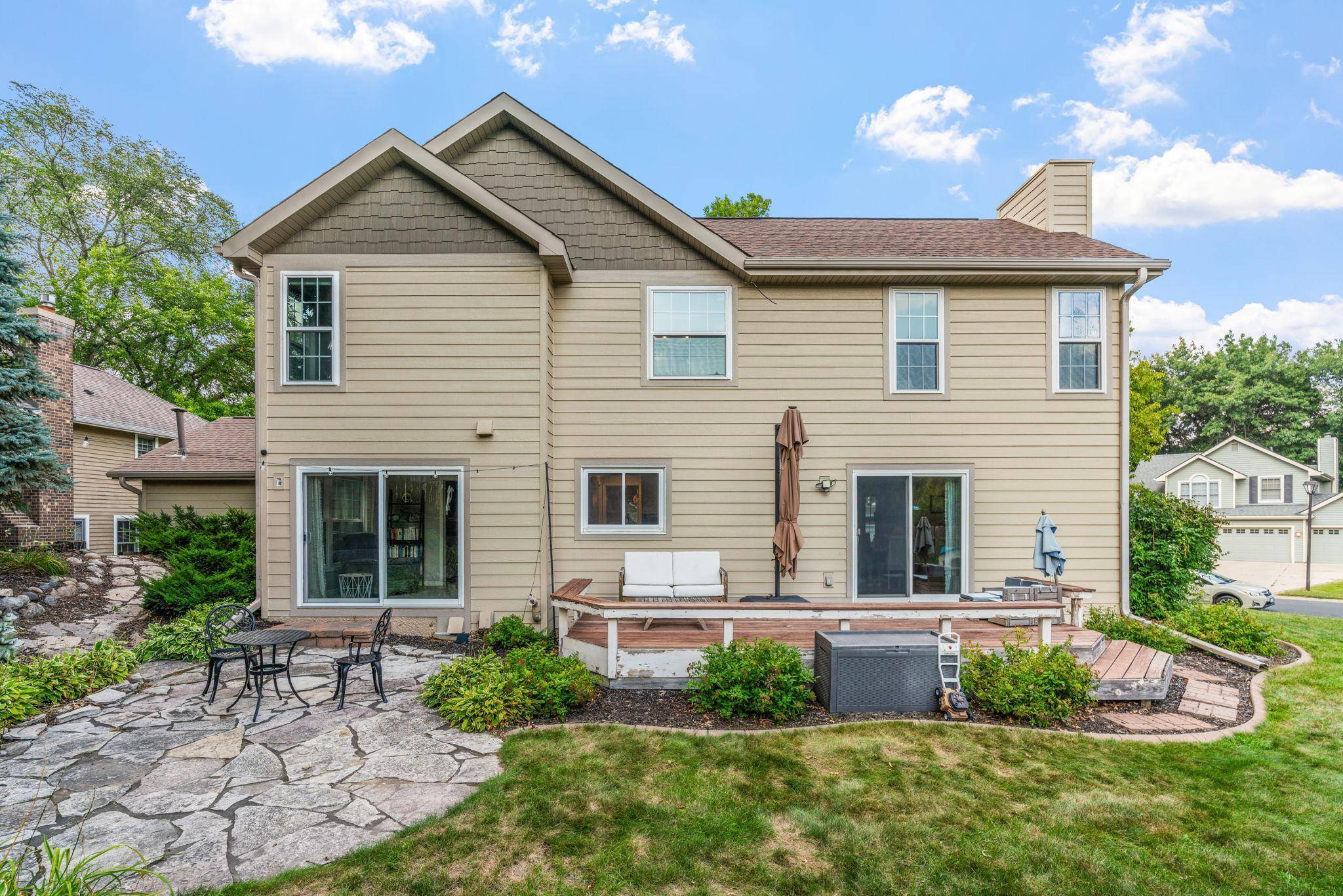 13547 Essex CT, Eden Prairie, MN 55347