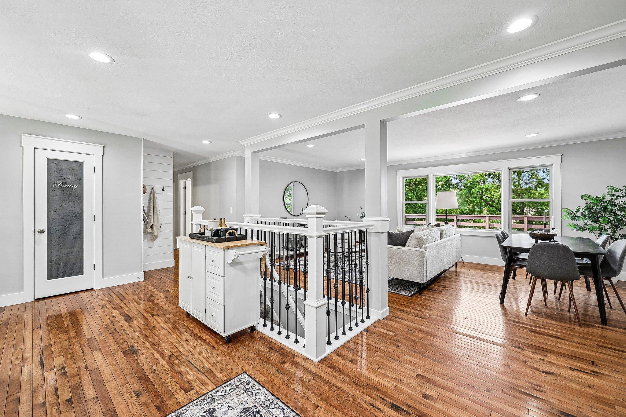 19112 Townline RD, Minnetonka, MN 55345
