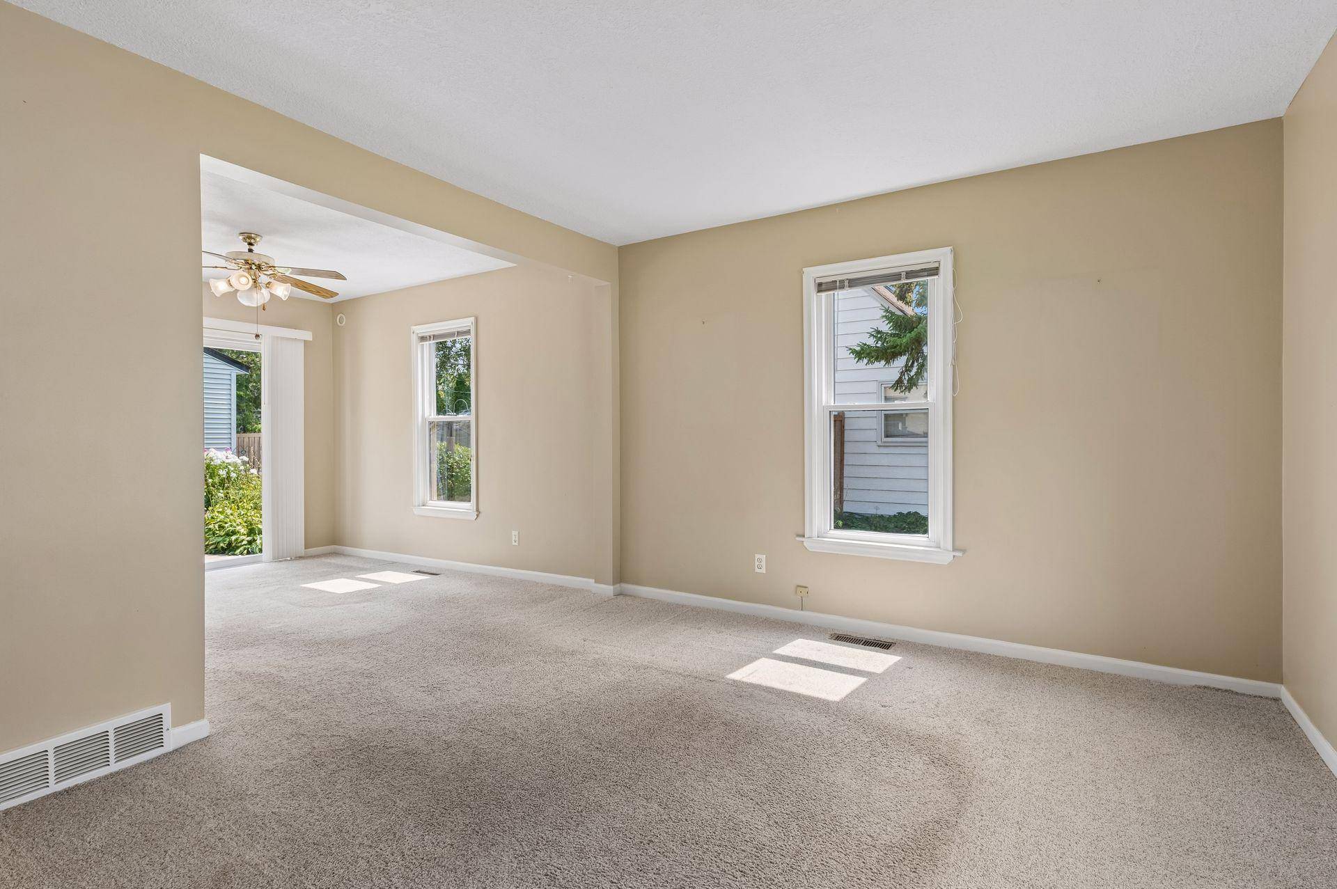 333 8th AVE N, Hopkins, MN 55343