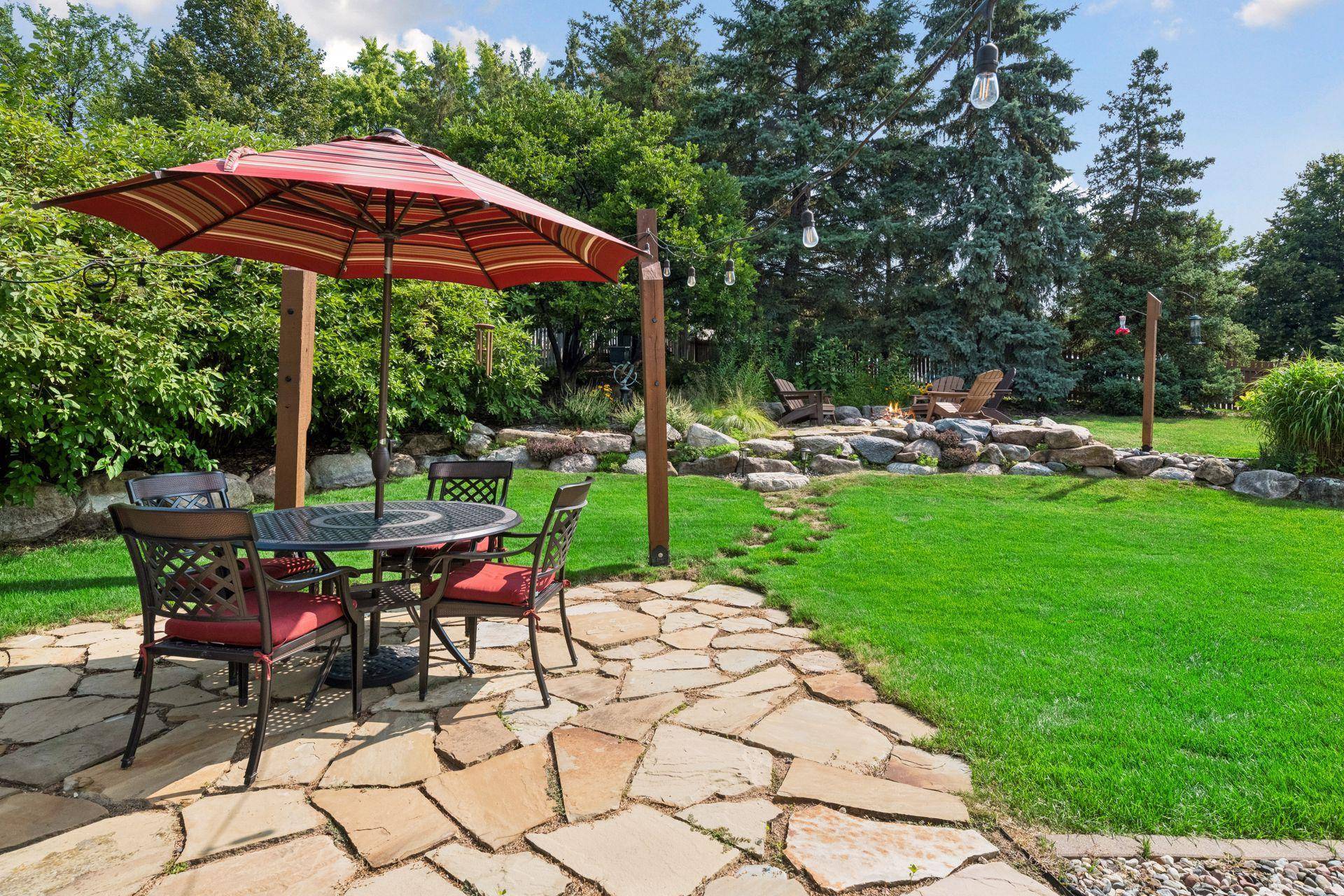 1965 Wenz AVE, Chaska, MN 55318