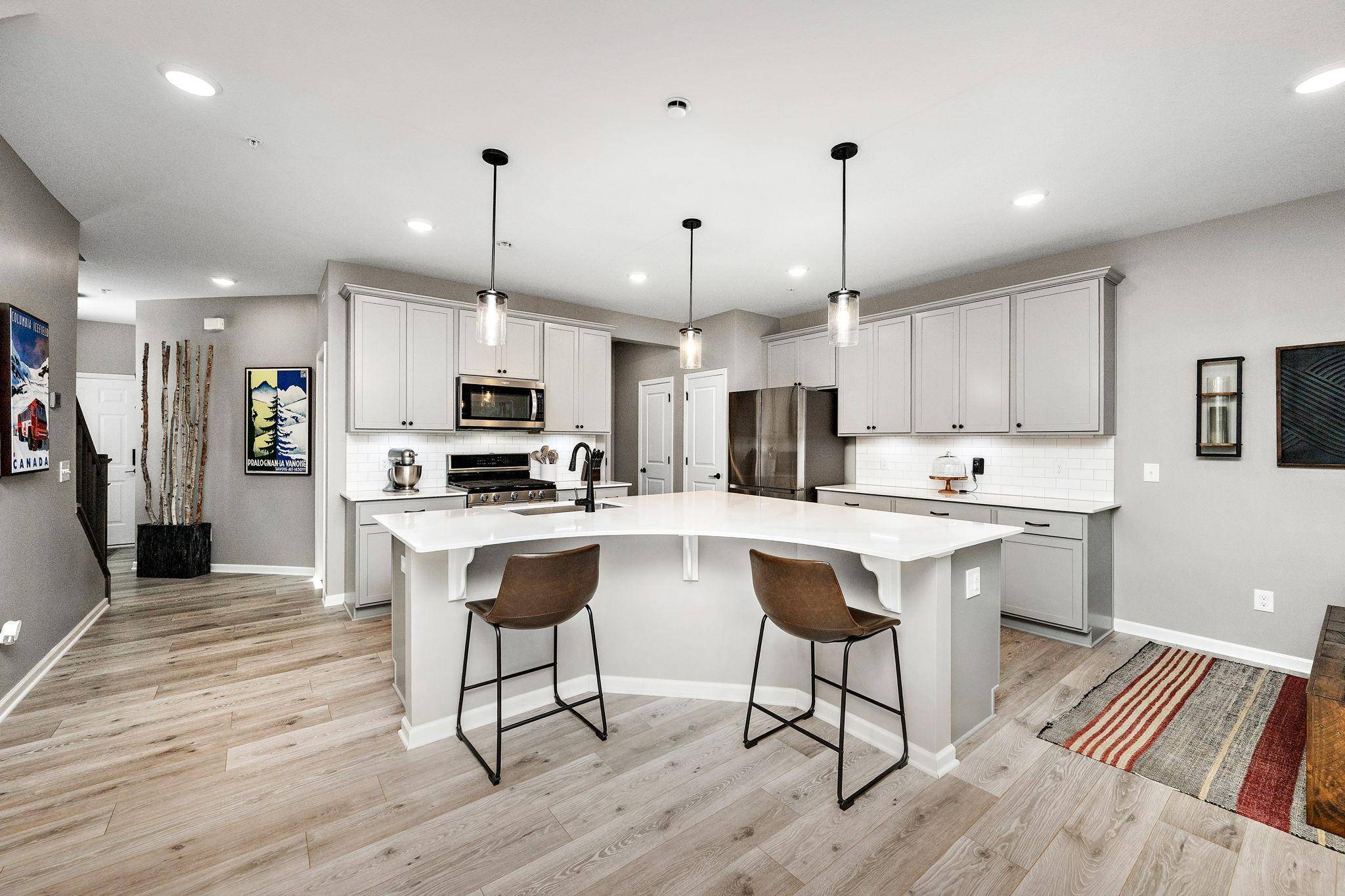 4864 Avery CT, Eagan, MN 55123