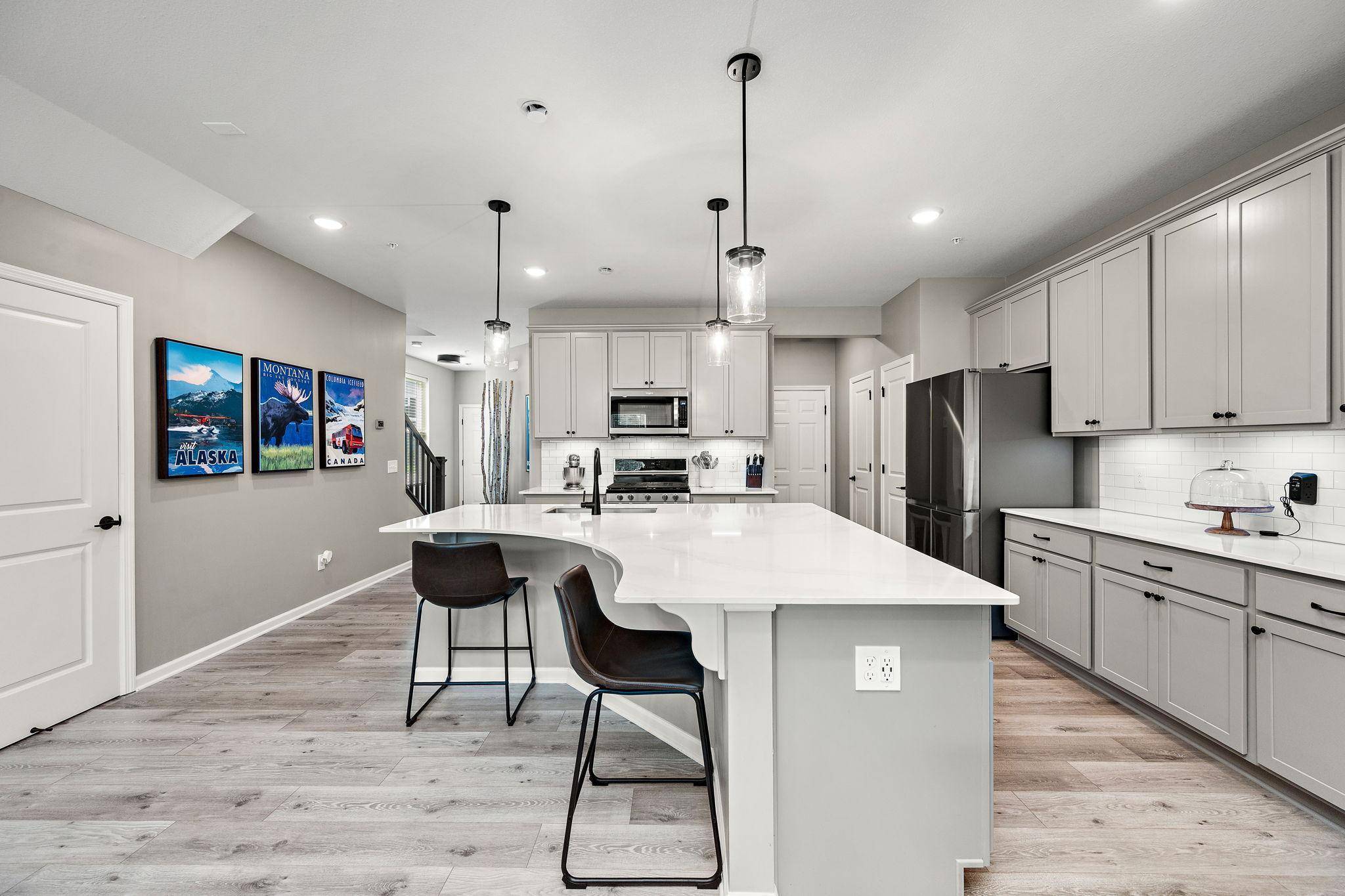 4864 Avery CT, Eagan, MN 55123