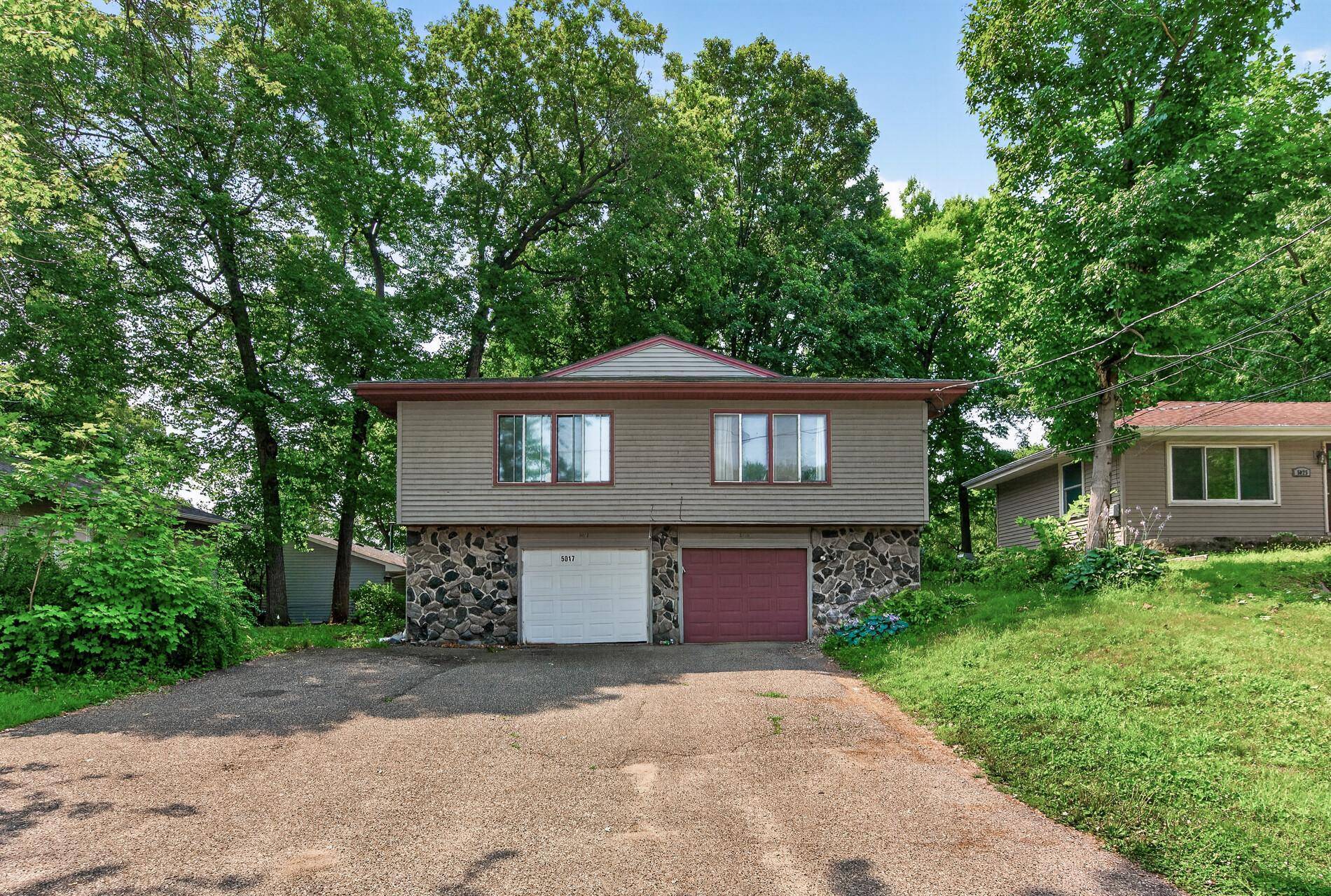 5017-5019 Shoreline DR, Mound, MN 55364