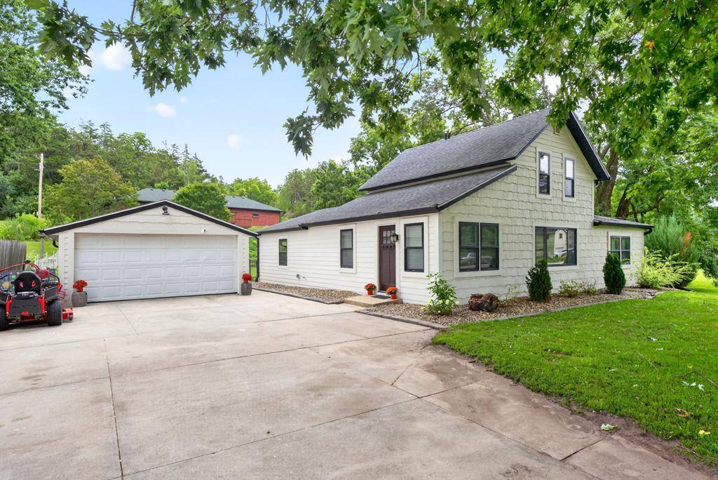 330 1st AVE NE, Oronoco, MN 55960
