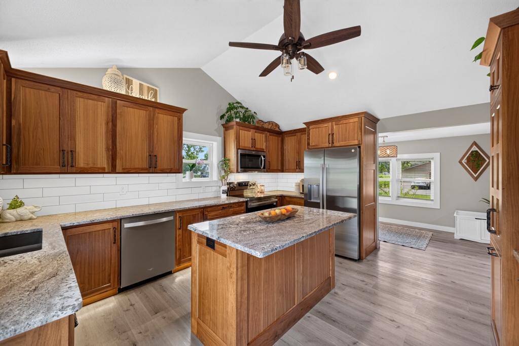 330 1st AVE NE, Oronoco, MN 55960