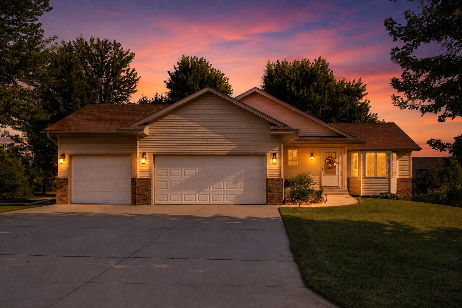 1210 Jadden LN SE, Owatonna, MN 55060