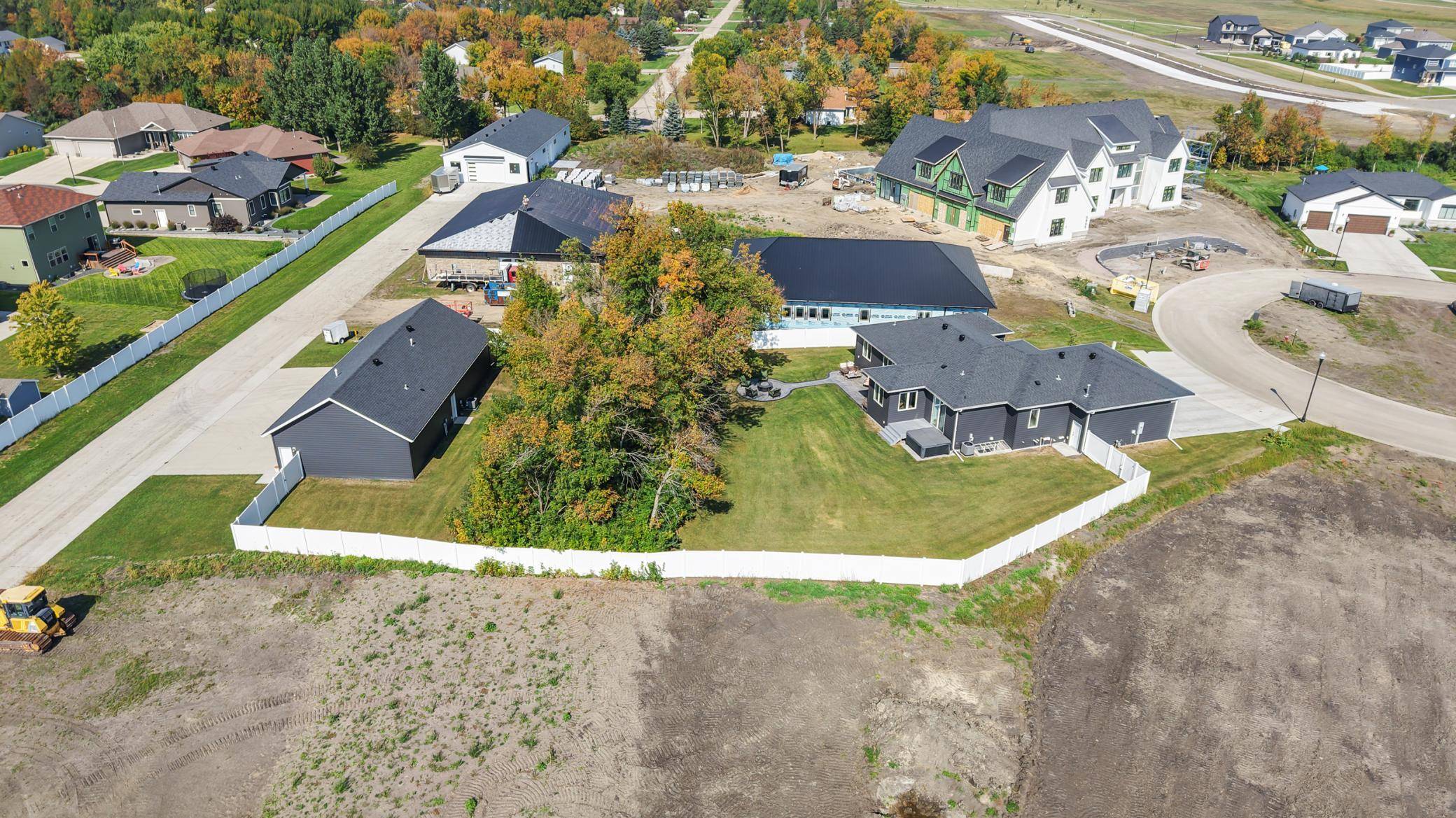 5881 31st ST S, Fargo, ND 58104