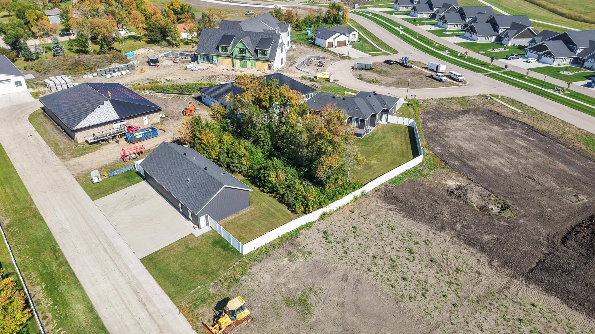 5881 31st ST S, Fargo, ND 58104