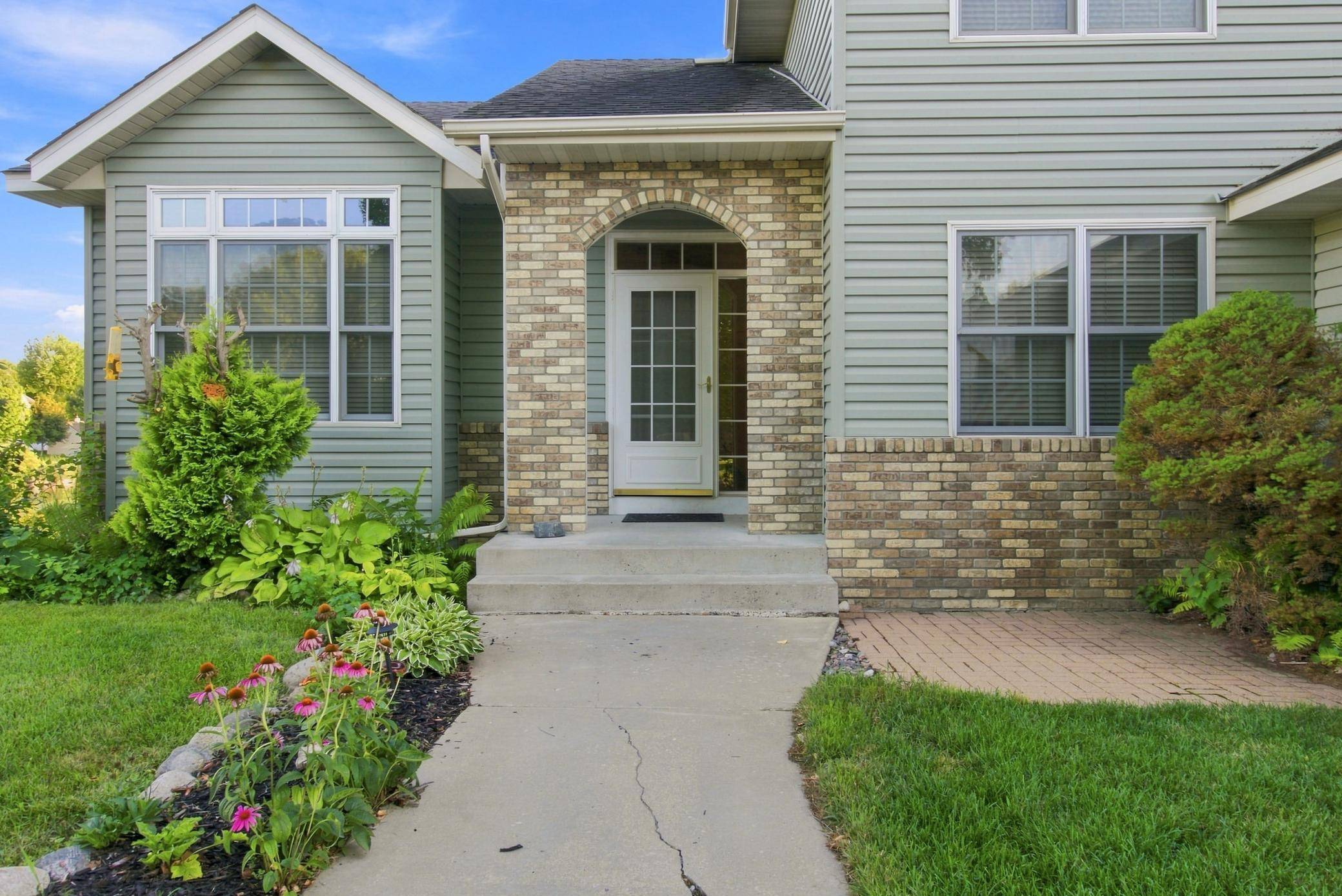 23577 Birch CIR, Rogers, MN 55374